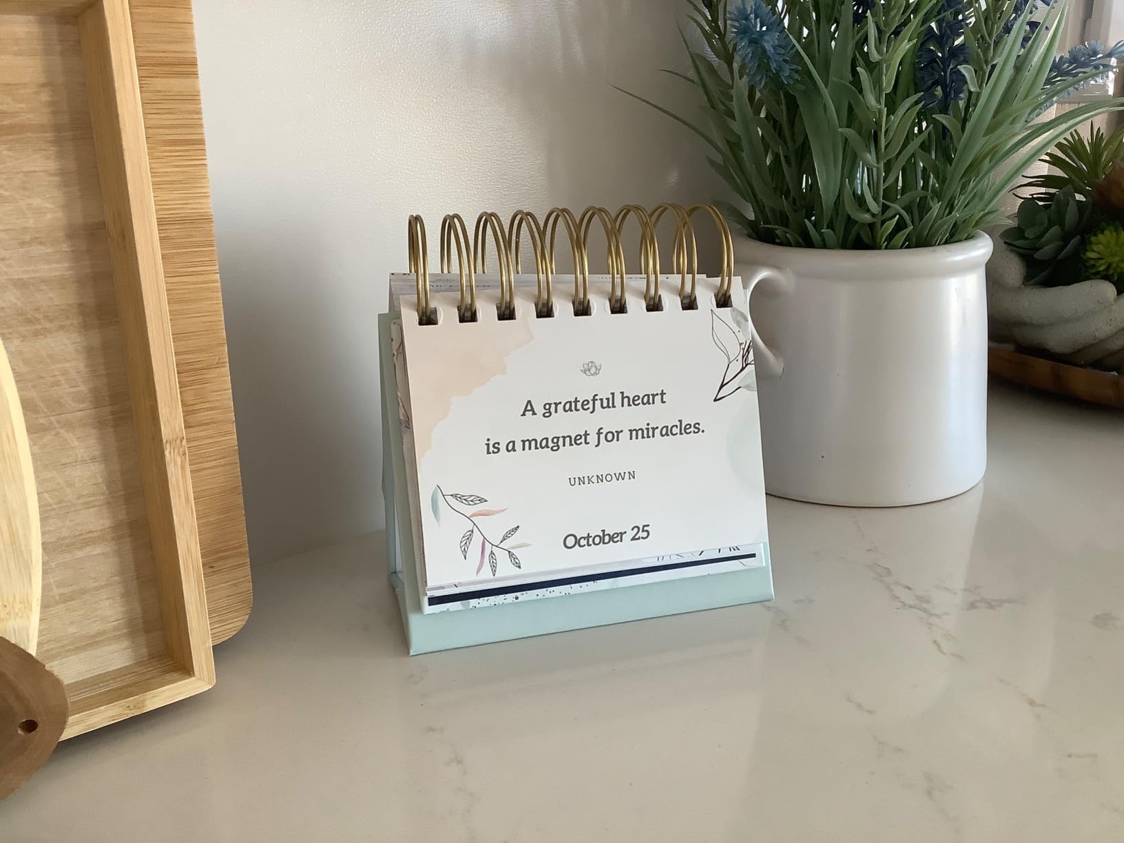 MESMOS 366 Mindfulness Daily Flip Calendar, Undated Perpetual Calendar, Desk Decor for Men & Women, Inspirational Gifts, Self Care Quotes, Office Desk Accessories, Stress Anxiety Relief Items customer photo 1