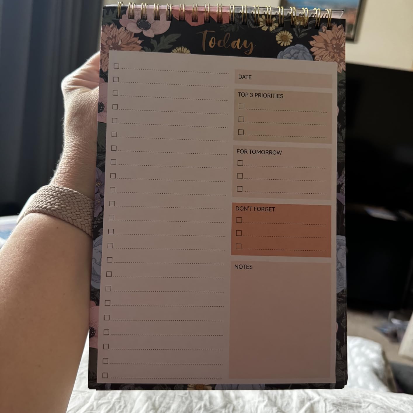 To Do List Notepad, Undated Daily Planner for Work and Goal Setting | Violet Dream, 52 Sheets, 9.8