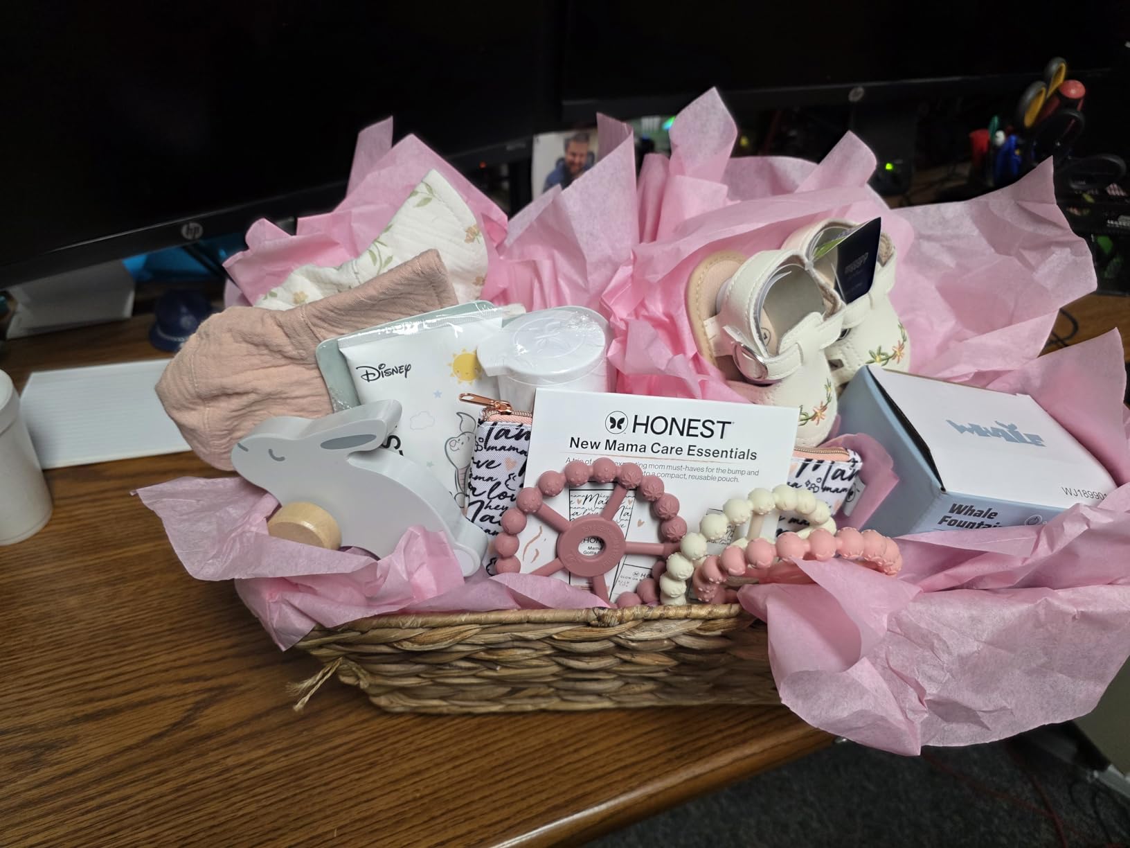 The Honest Company New Mama Care Essentials Gift Set, Hospital Bag Must Haves customer photo 2