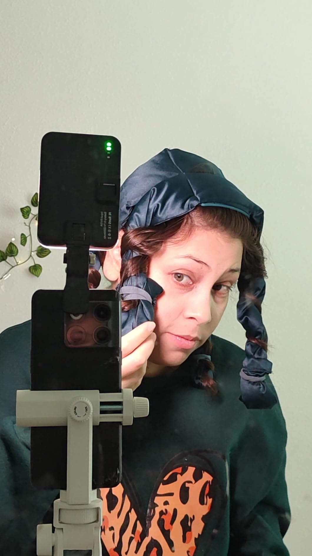 60 LED Portable Selfie Light Video Conference Lighting with Clip & Camera Tripod Adapter Rechargeable 2200mAh CRI 97+, 3 Light Modes for Phone iPhone Webcam Laptop Photo Makeup customer photo 1