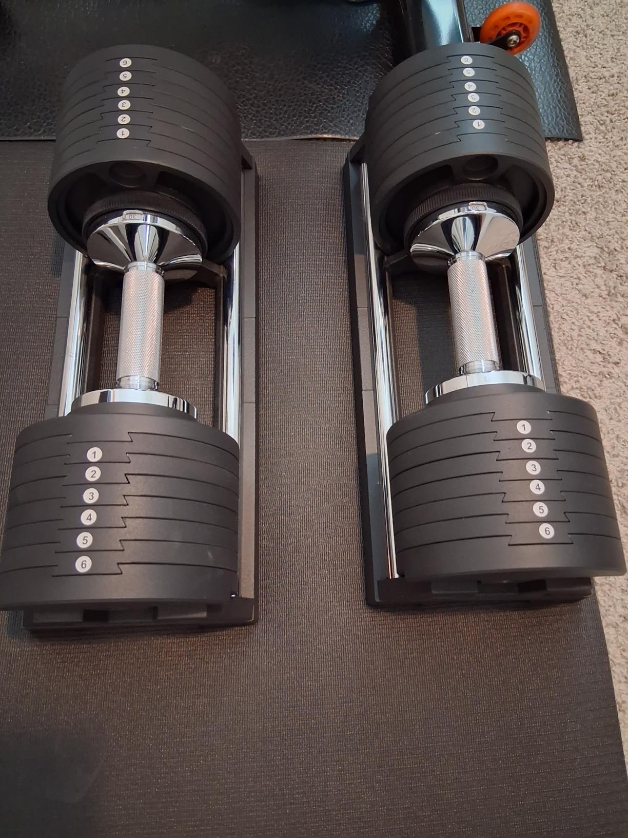 Snode AD80 Drop-proof Cast Iron Adjustable Dumbbells 80LBs (Knurled Chrome Handle, Fast Adjust, Compact Design, Durable Cast Iron Plates and Cradle) customer photo 2