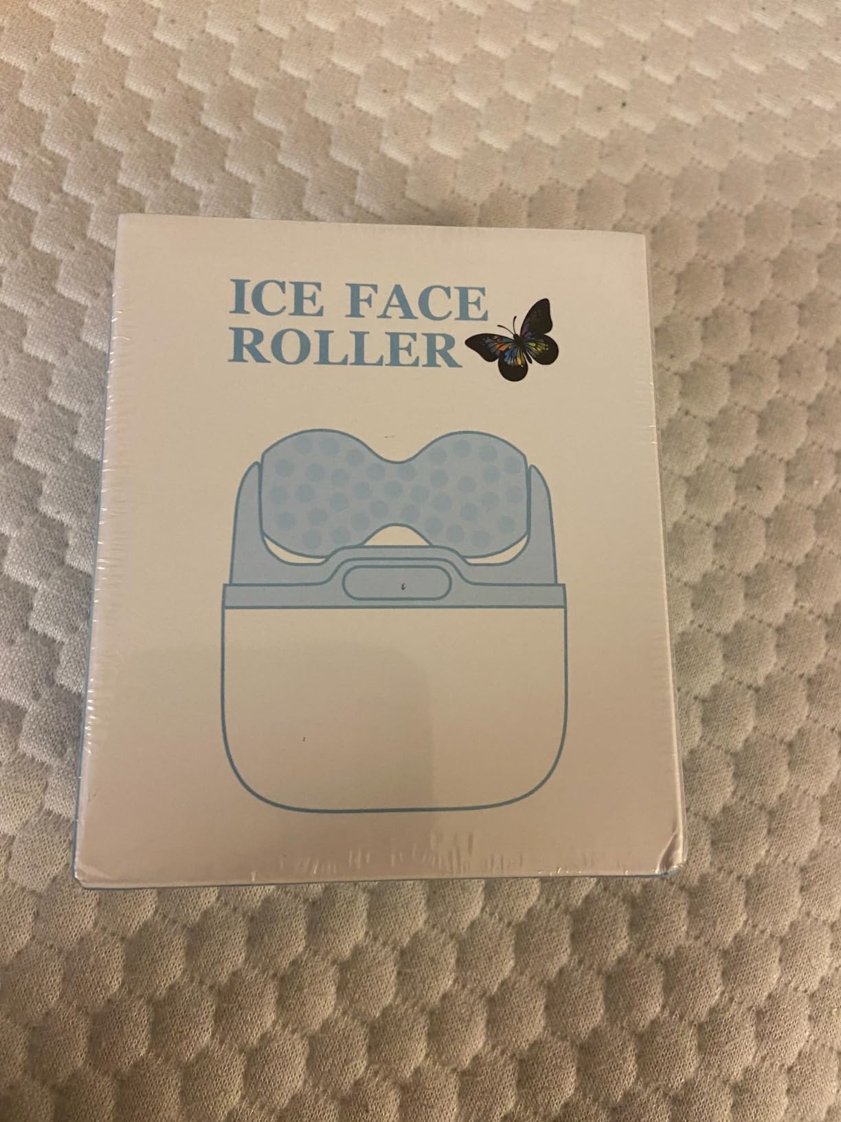 Fronnor Ice Roller for Face,Eyes,Cooling to Tighten Brighten Complexion, Soothing Skin Care Tool, Massager Under Eye Puffiness,Gift for Women customer photo 2