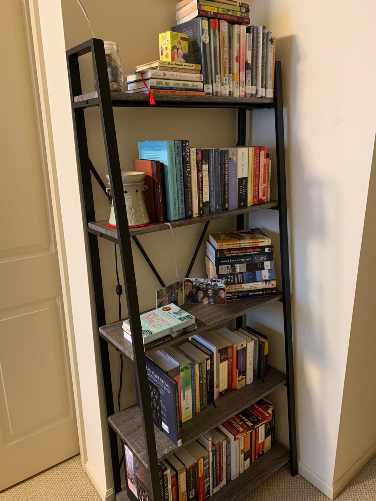 BON AUGURE Industrial Ladder Shelf Bookcase, 4 Tier Rustic Ladder Bookshelf, Standing Leaning Book Shelves for Living Room (Rustic Oak) customer photo 1