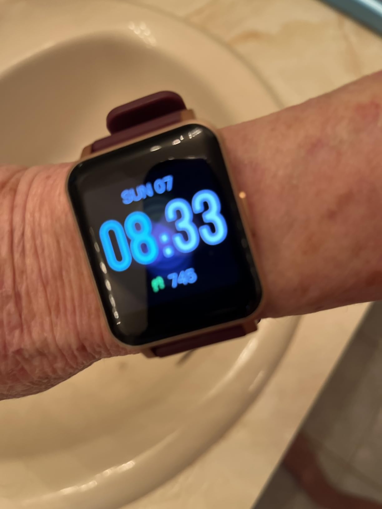 Fitness Tracker Watch with Heart Rate, Step Counter, IP68 Waterproof Smart Watch customer photo 1