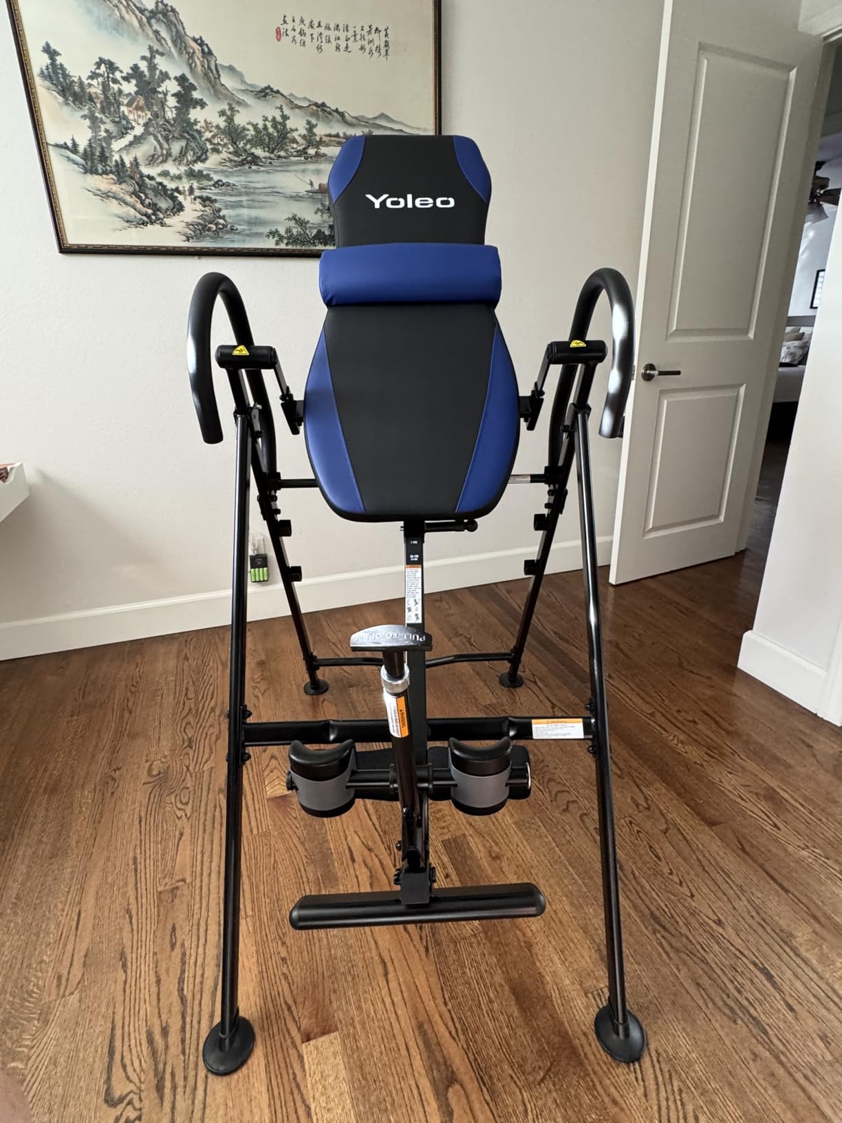 YOLEO Gravity Inversion Table for Back Pain Relief 2026 New Inversion Table w/Lumbar Support Easy to Assemble Back Stretcher Machine 300 lbs customer photo 2