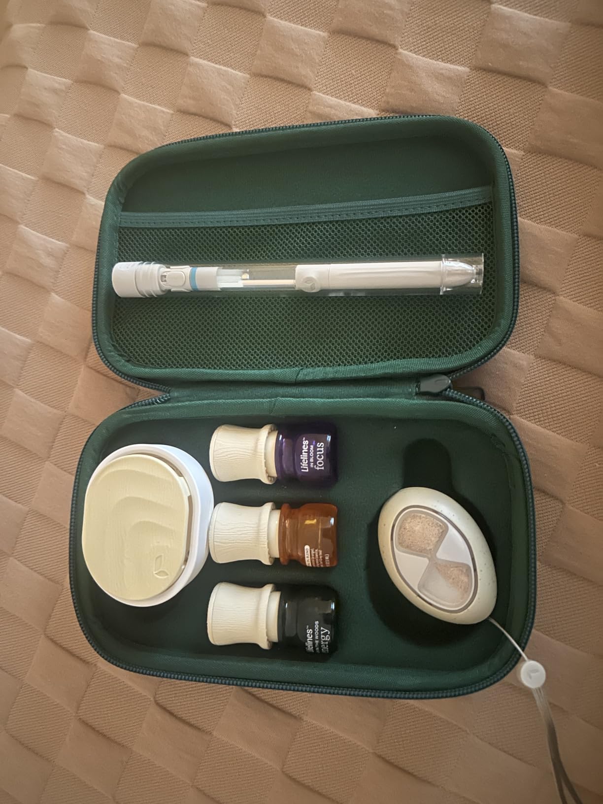 Lifelines Sensory Immersion Gift Set - Includes Everyday Aromatherapy Diffuser, Fidget Grounding Stone & 2 Essential Oil Blends - Unique Sensory Gifts for Women & Men customer photo 2