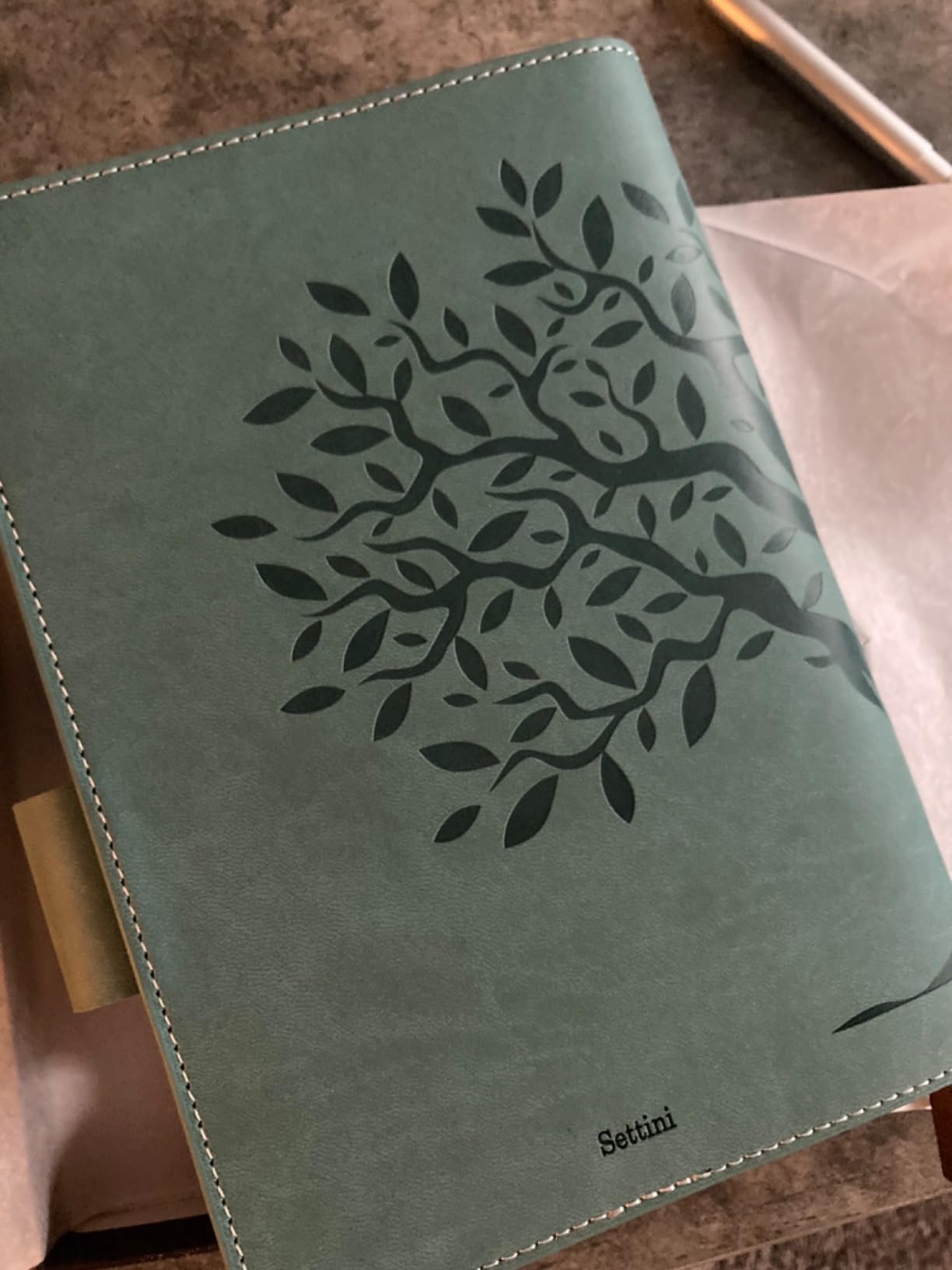 SETTINI Refillable Vegan Leather Journal with Pen, Tree of Life - Refillable Insert System, Luxury Pen, 192 Pages, Vegan Leather, A5 customer photo 1