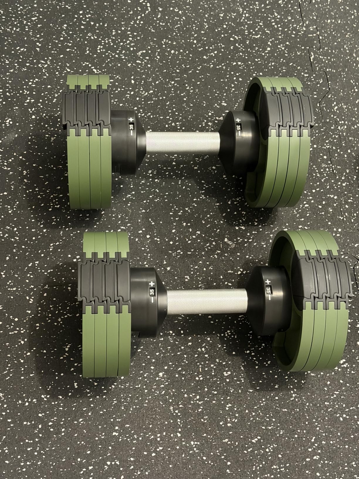Nuobell 580 Adjustable Dumbbells, 5-80 lb, Set of 2 Free Weights (5 lb Increments, Instant Twist-handle Adjustment, Knurled Aluminum handles) customer photo 1
