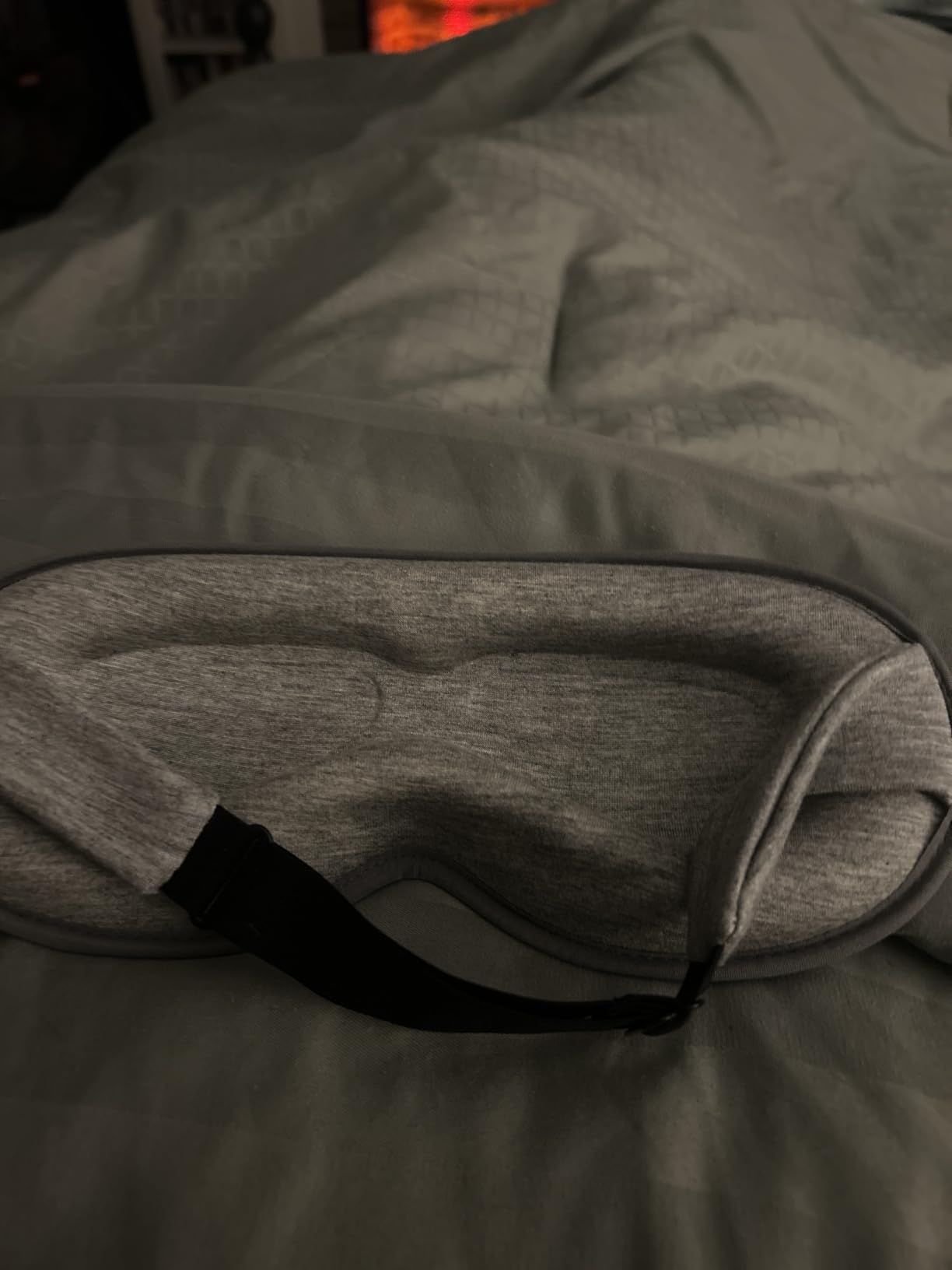 Weighted Eye Mask for Sleeping - 3D Blackout Sleep Mask for Women Men, Zero Eye Pressure, Lash-Friendly, Adjustable Strap, Airplane Travel Essentials for Long Flight & Road Trip, Meditation Mask(Gray) customer photo 2
