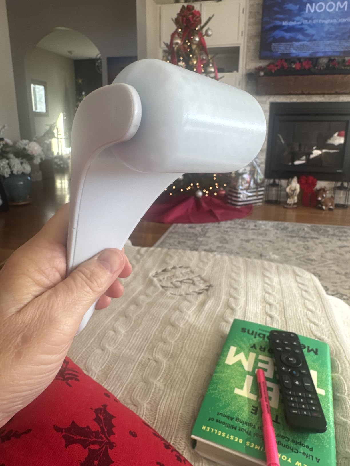 Fronnor Ice Roller for Face,Eyes,Facial Massager Tool,Soothing Skin Care Tool,Cooling Skincare Device for Puffiness,At-Home Spa Gift for Women customer photo 2