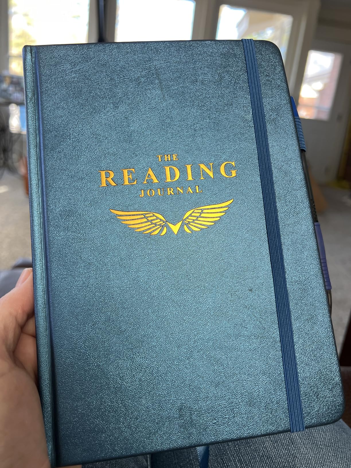 Reading Journal - Elegant Book Journal Reading Log for Reviews and Progress Tracking - Thoughtful Gift for Books Lovers & Readers - 110 Book Reviews (Ocean Blue) customer photo 1