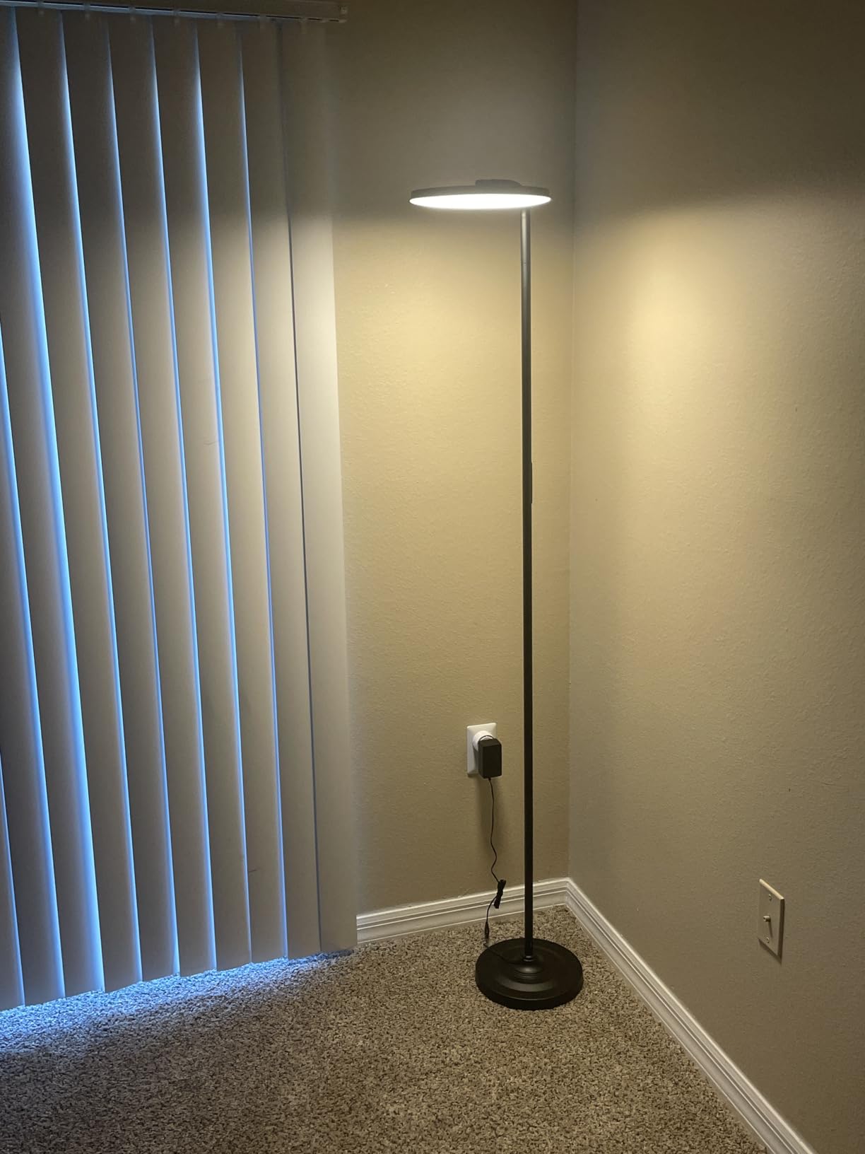 SIBRILLE 36W LED Floor Lamp, Super Bright Standing Lamp, Modern Stepless Dimmable Torchiere Tall Lamp with Remote Control, 350°Rotating Head Reading Floor Lamp for Living Room, Bedroom, Office customer photo 2