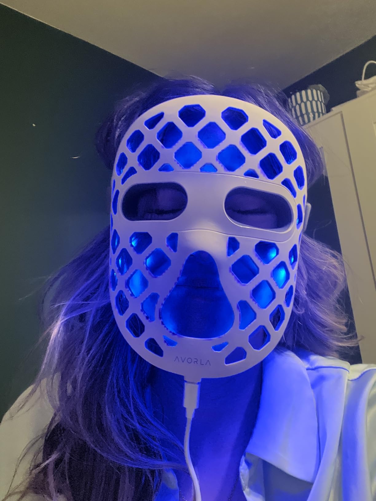 Avorla Beauty LED mask - Red Light & Infrared Light Therapy Face Mask for Wrinkles - Blue Light for Acne - Multi-wavelength for Skincare - Rechargeable for Home Use and Travel customer photo 2