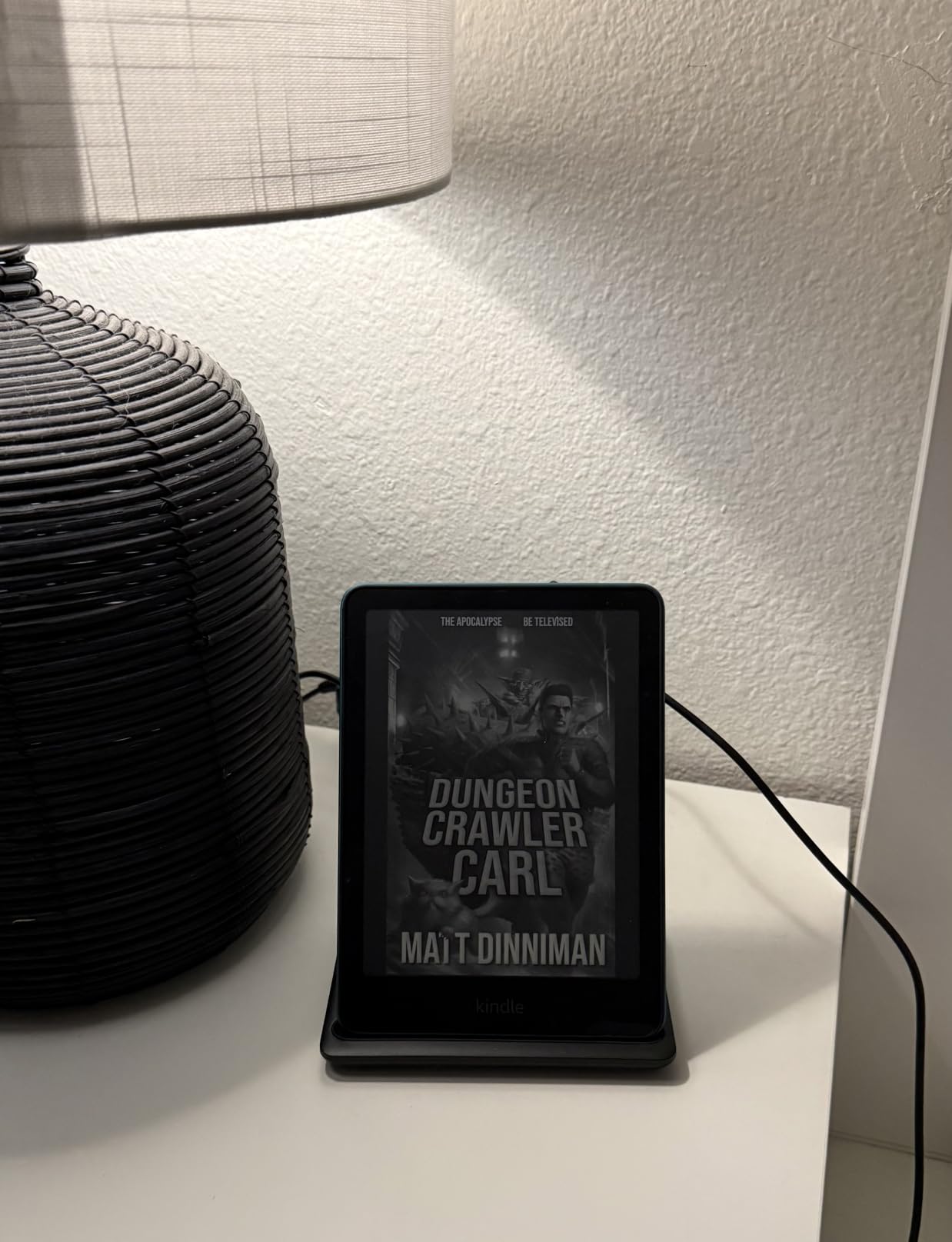 Made for Amazon, Wireless Charging Dock for Kindle Paperwhite Signature Editions (2022 & 2024 Releases) and Kindle Colorsoft Signature Edition customer photo 1