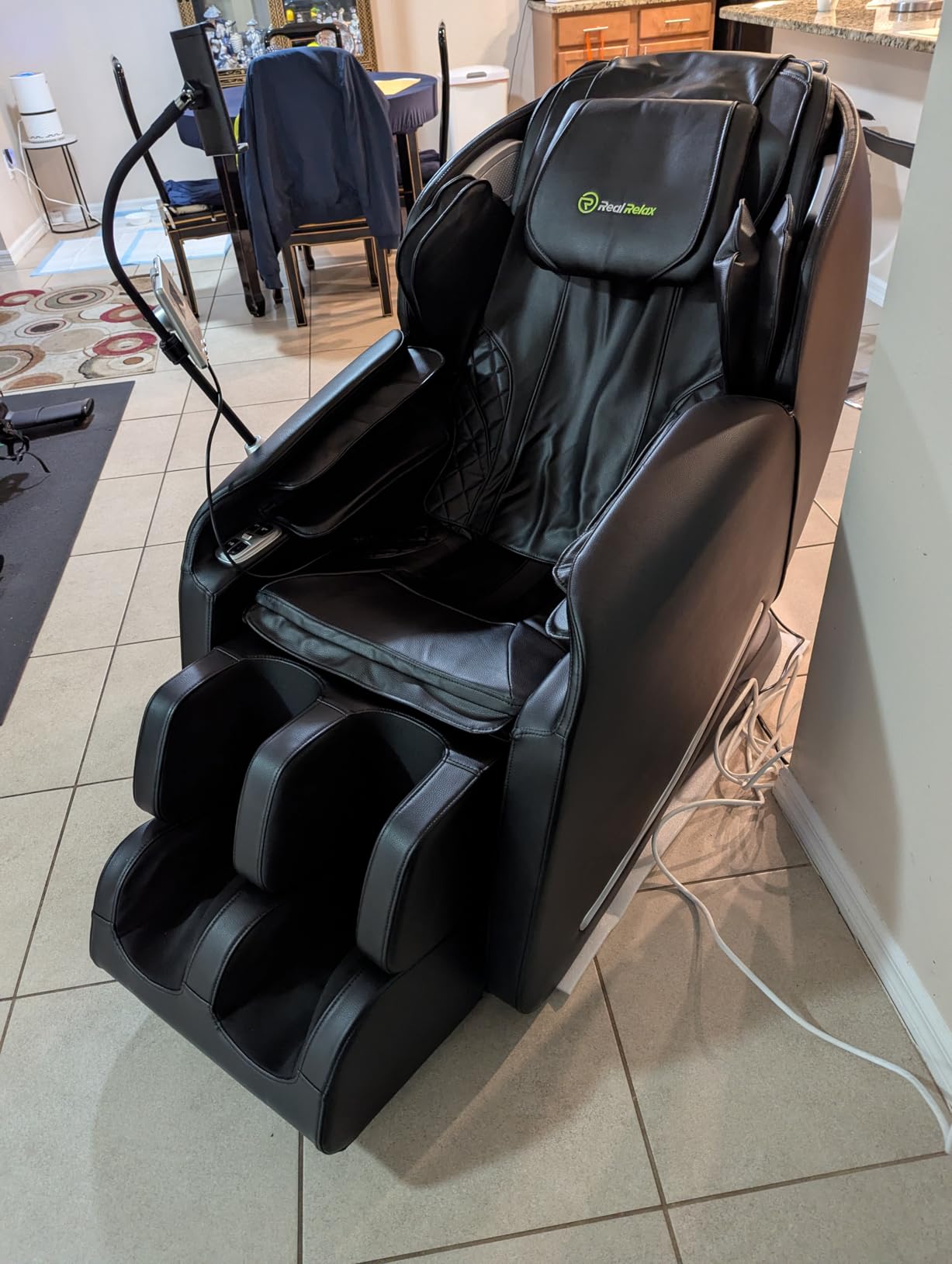 Real Relax Massage Chair Full Body with Unique Phone Controller, Zero Gravity 3D SL-Track Recliner with APP Control, Child Lock, Pause Button, Favor-06, Black customer photo 1