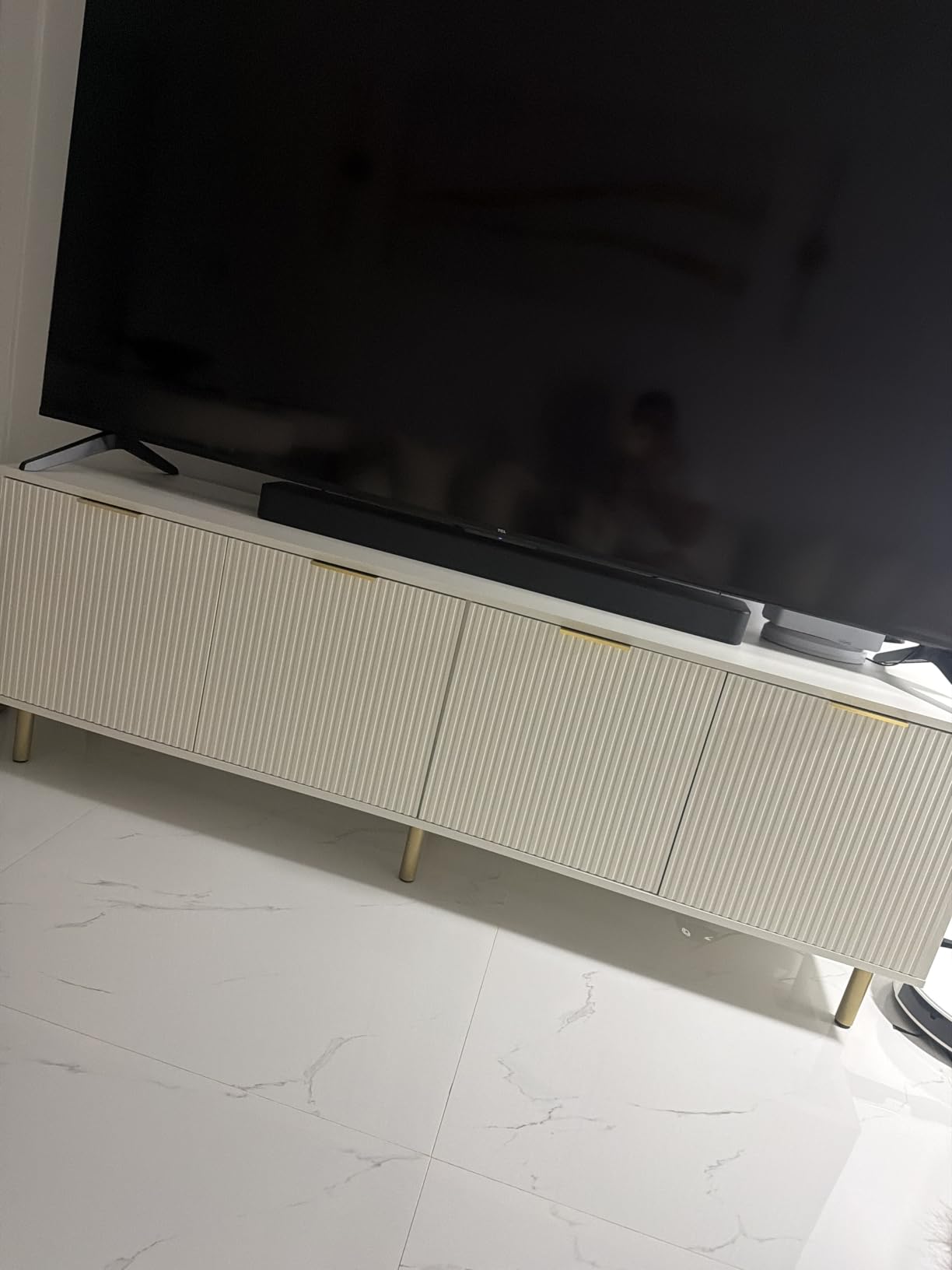 Amazon Fire TV Soundbar Plus (newest model) with built-in subwoofer, 3.1 channel, Dolby Atmos, clear dialogue customer photo 2