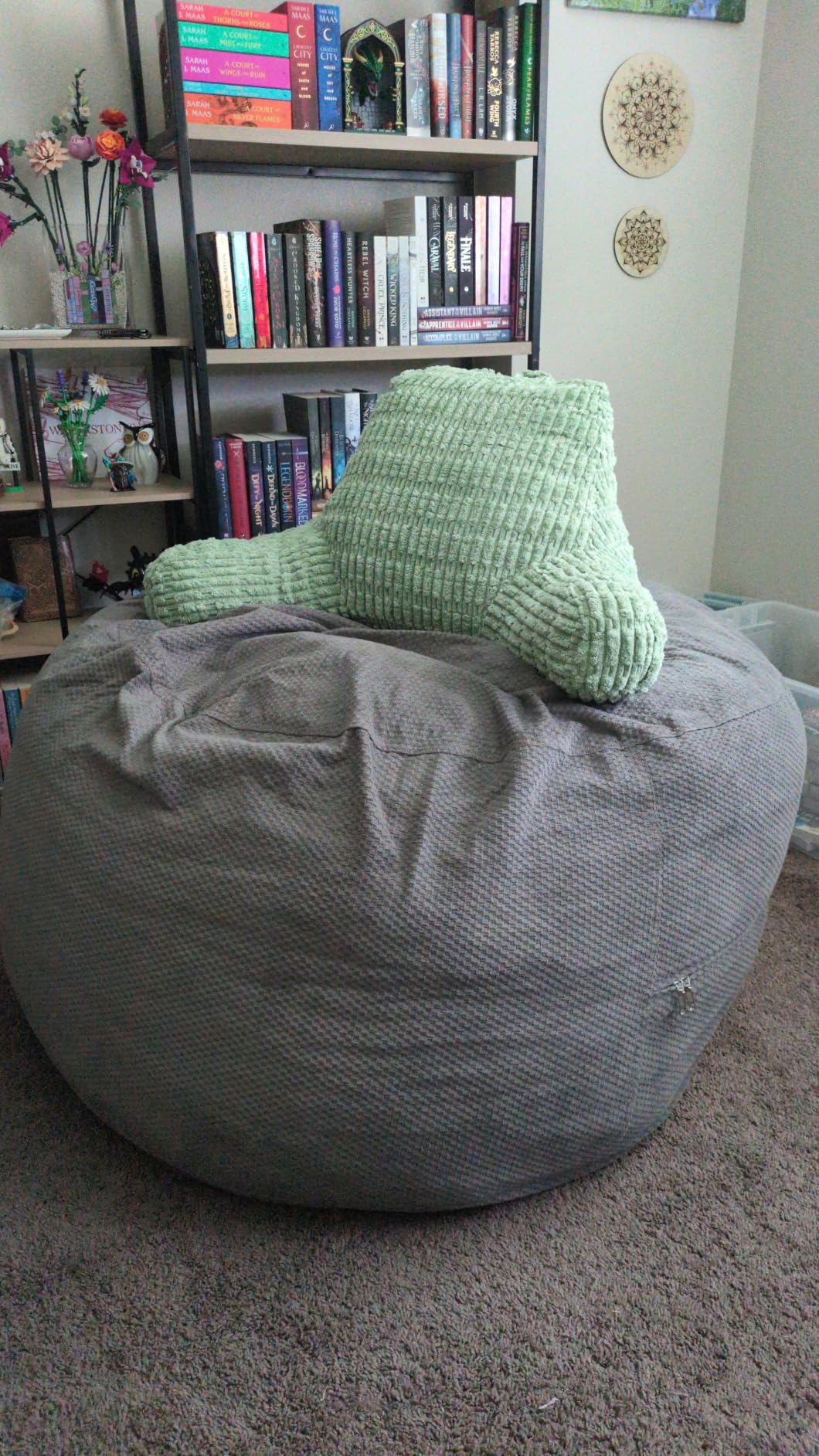 Blissful Diary Reading Pillow, Backrest Pillow with Shredded Memory Foam for Adult & Children, Designed for Bed and Couch Sitting Up, Includes Arms, Pockets and Washable Cover, Sage Green customer photo 1