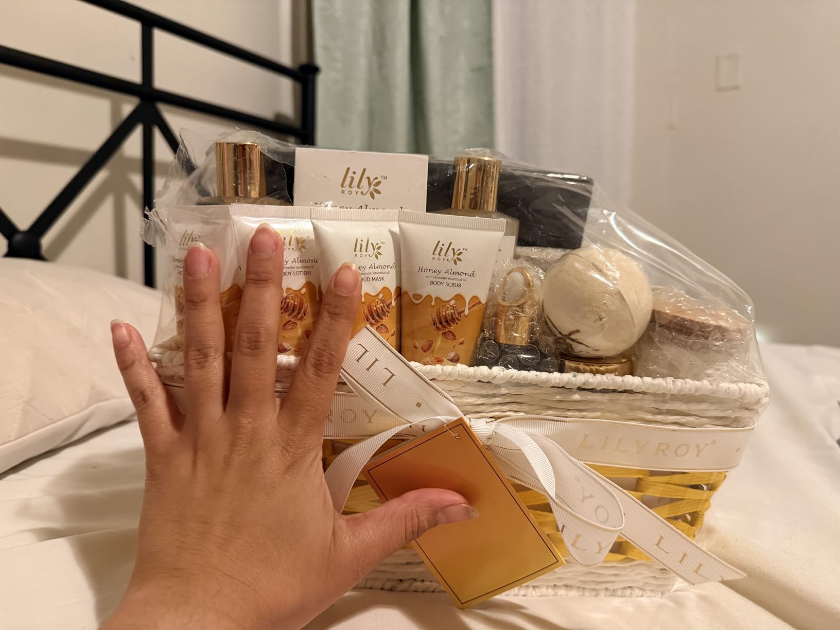Spa Skin Care Gifts Set - 18Pcs Luxurious Spa Gift Baskets for Women & Men | Spa Kit, Spa Gifts for Mom & Dad, Christmas, Mother's Day, Valentine's, Father's Day, Birthday. Hydrating for all skin types customer photo 2