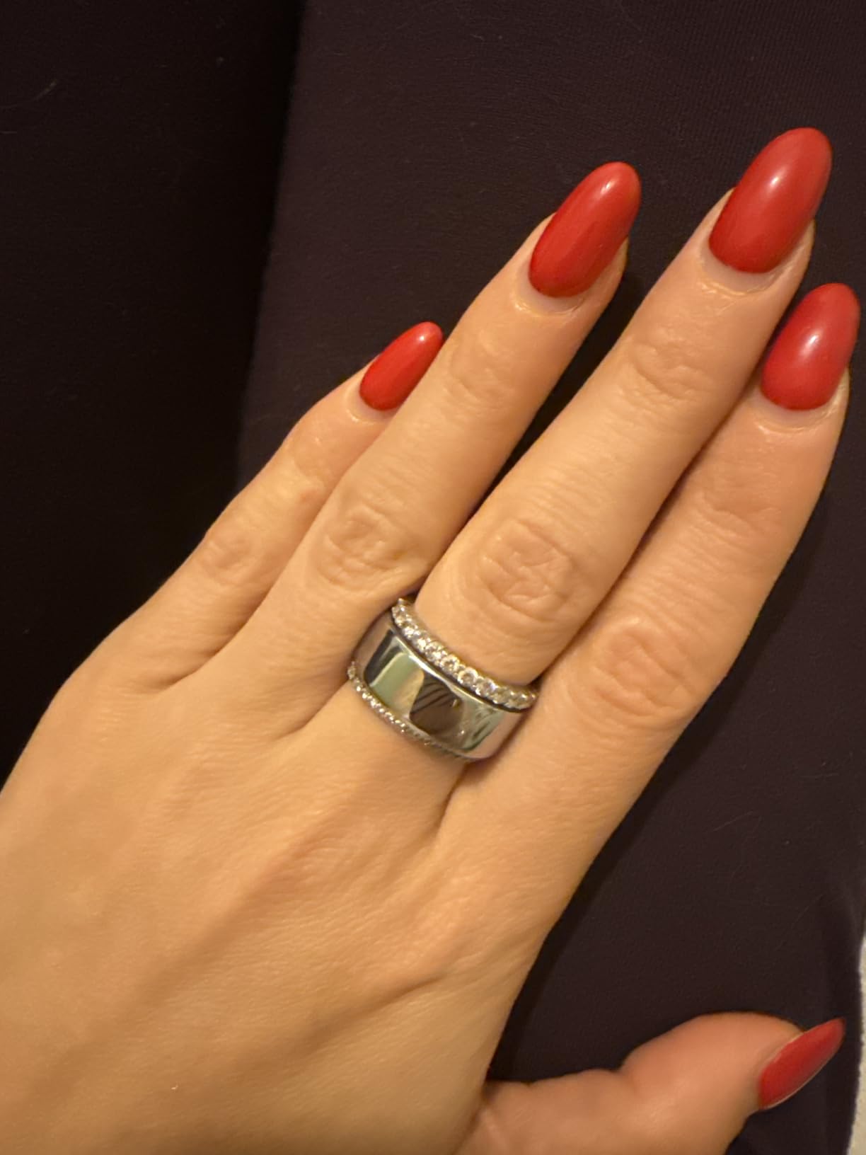 Oura Ring 4 Smart Ring - Silver - Sleep, Activity, Women's Health, AI Advisor, Up to 8 Days of Battery Life customer photo 2
