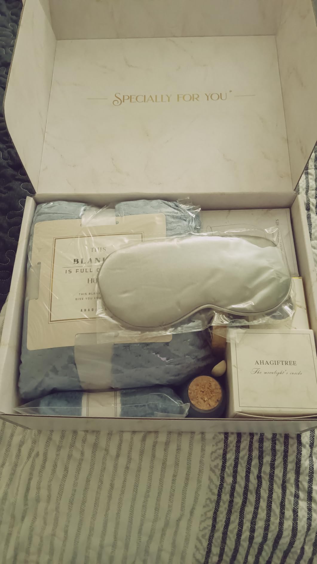 AHAGIFTREE Gift Baskets for Women, 11PC Care Package with Moon Lamp, Grief, Get Well Soon After Surgery, Birthday, Think of You, Thank You, Sympathy customer photo 1