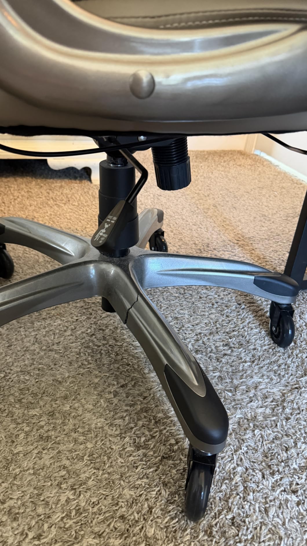 COLAMY Office Ergonomic Desk High Back Executive Chair with Pop-Out Lumbar Support, Upgraded Casters, Adjustable Headrest, Flip-Up Arms, Leather Home with Thick Cushion for Comfort - Black customer photo 1
