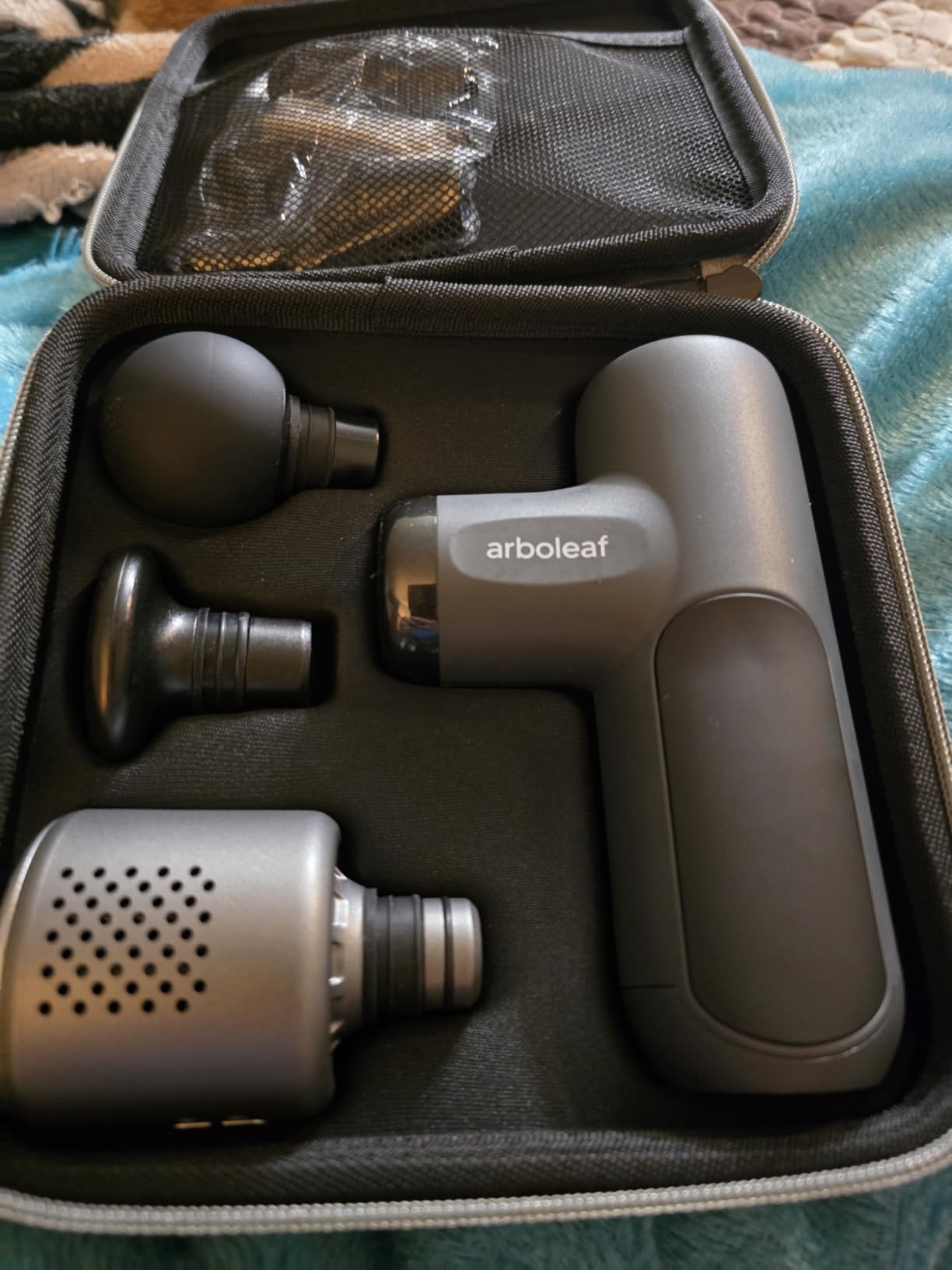 arboleaf Mini Massage Gun Deep Tissue, Percussion Muscle Massager for Back Pain Relief, Portable Small Travel Size, Quiet Massager, Gifts for Woman Man customer photo 1
