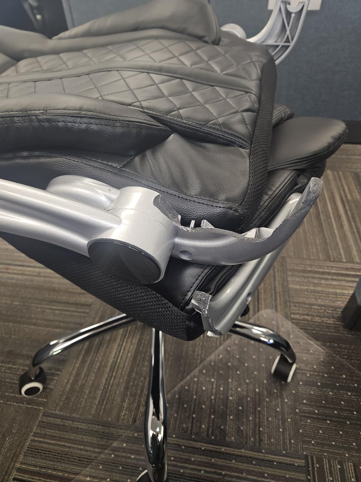 400lbs Executive Office Chair with Flip-Up Armrests, Big and Tall Computer Chair for Heavy People, Heavy Duty Ergonomic Comfy Chair, Breathable PU Leather (Black) customer photo 1