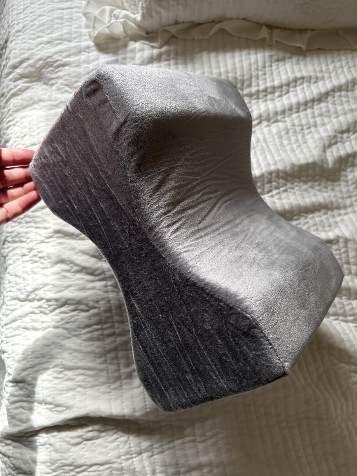 UJPFEO Knee Pillow for Side Sleepers, Leg Pillow for Sciatica, Back, HIPS, Knees, Joints Pain Relief,Pillows for Between Legs While Sleeping Spine Alignment Support & Relieves Pressure customer photo 2