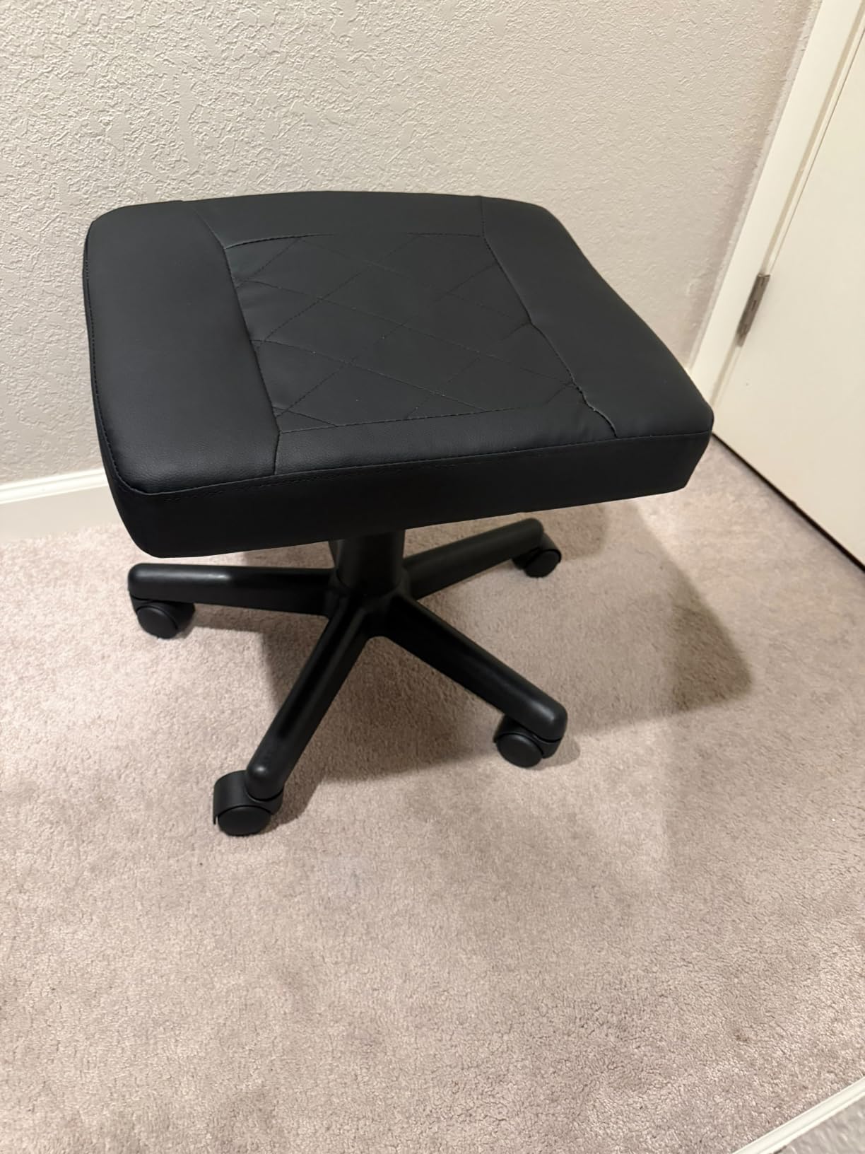 VECELO Under Desk Footrest, PU Ergonomic Foot Rest with Wheels, Comfort Padding, Height Adjustable for Relieving Leg Pain, Stiffness, Black customer photo 2