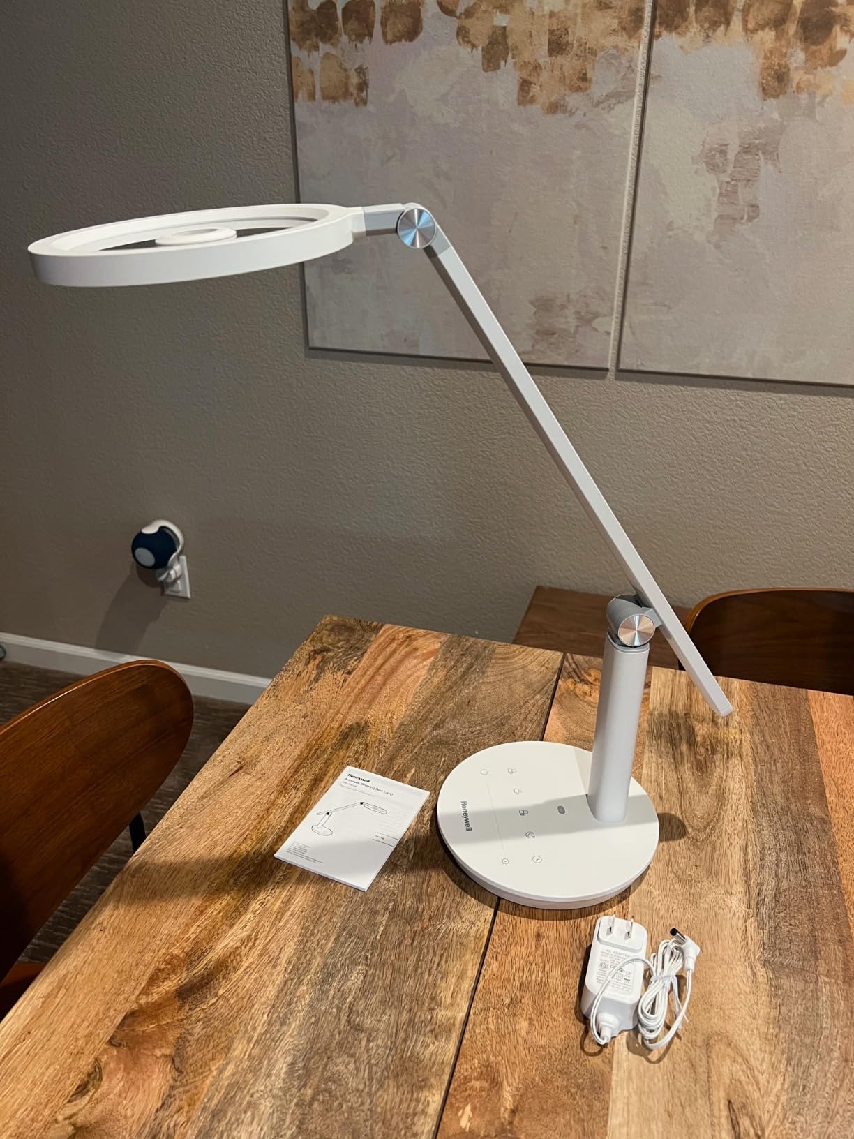Honeywell Desk Lamp for Home Office, H6 Sunturalux Eye-Caring Led Desk Light, 800LM Dimmable Desk Lamp with Timer, Touch Control Tall Desk Reading Light, Table Lamp for Circle Webcam, Study, Bedroom customer photo 2