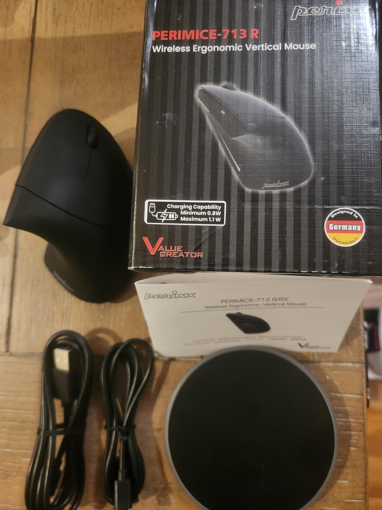 Perixx PERIMICE-713RX Wireless Rechargeable Vertical Mouse - Duo Wired and Wireless Charging Feature - Charging Pad Included - 6 Buttons Design - Black - Right-Handed Design customer photo 1