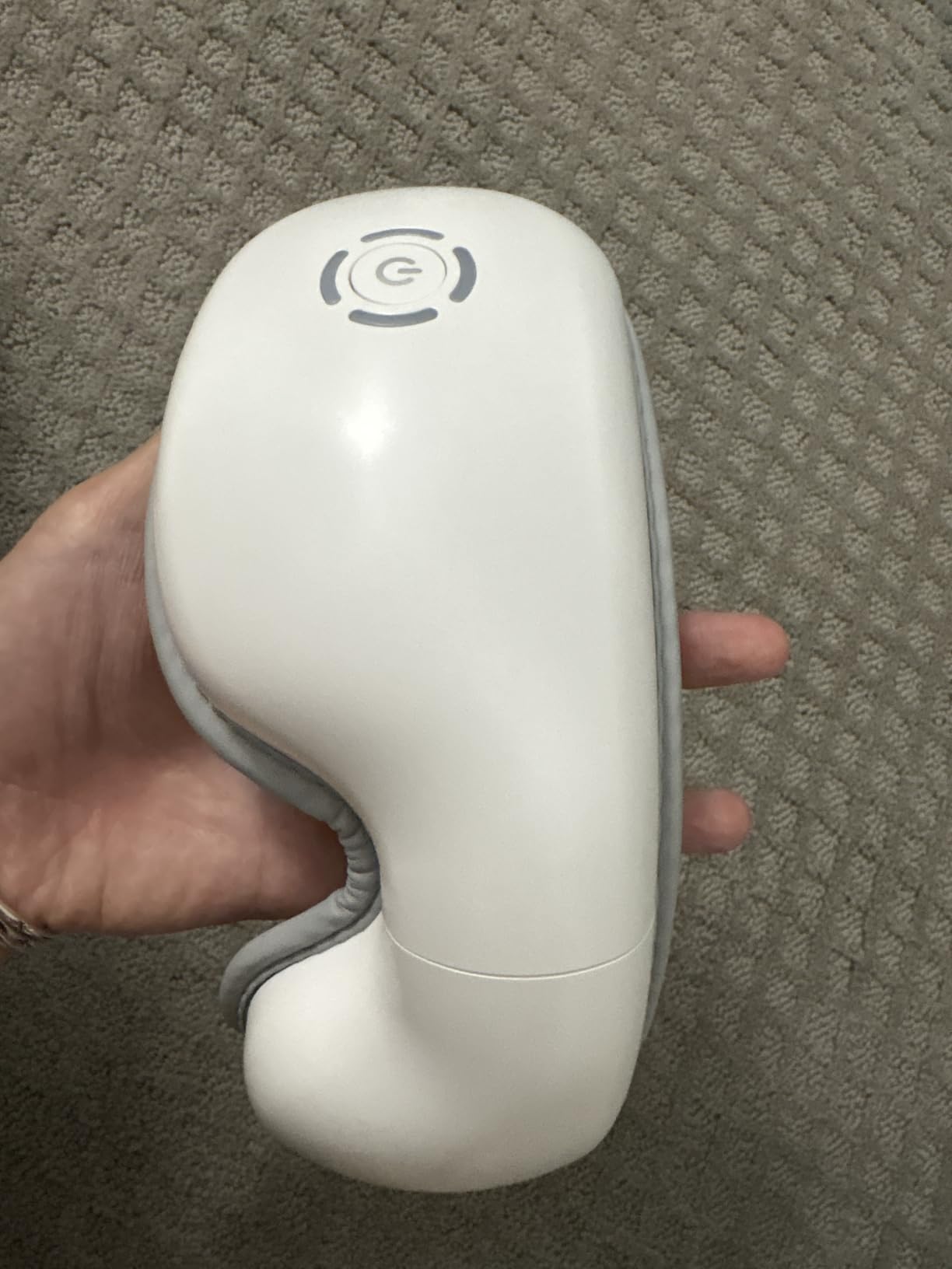 LAOBEN Eye Massager with Heat-5 Massage Modes for Dry Eye & Improve Sleep | Eye-Friendly Materials, Portable 180 degree Folding & Light-Blocking Design, Reduce Strain for Office, Travel, Gift for Women Men customer photo 2