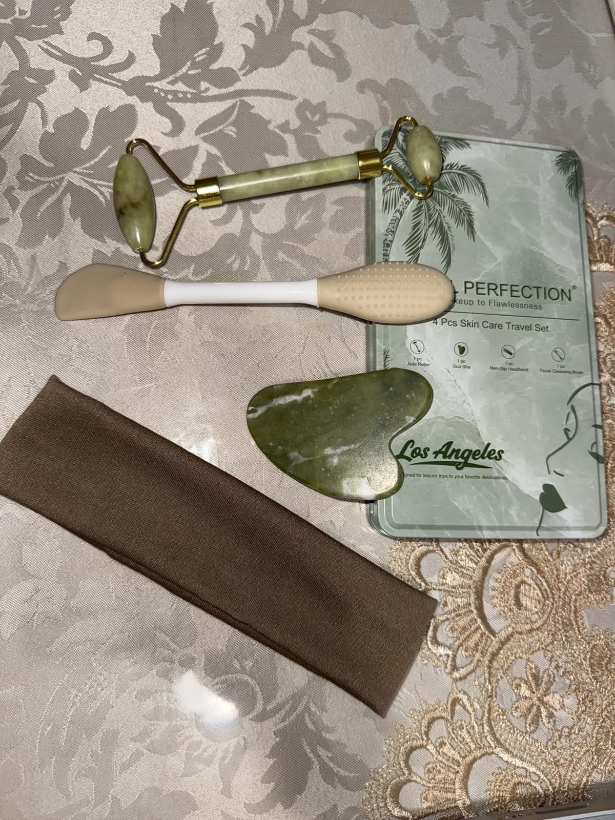 Real Perfection Jade Roller and Gua Sha Set customer photo 2