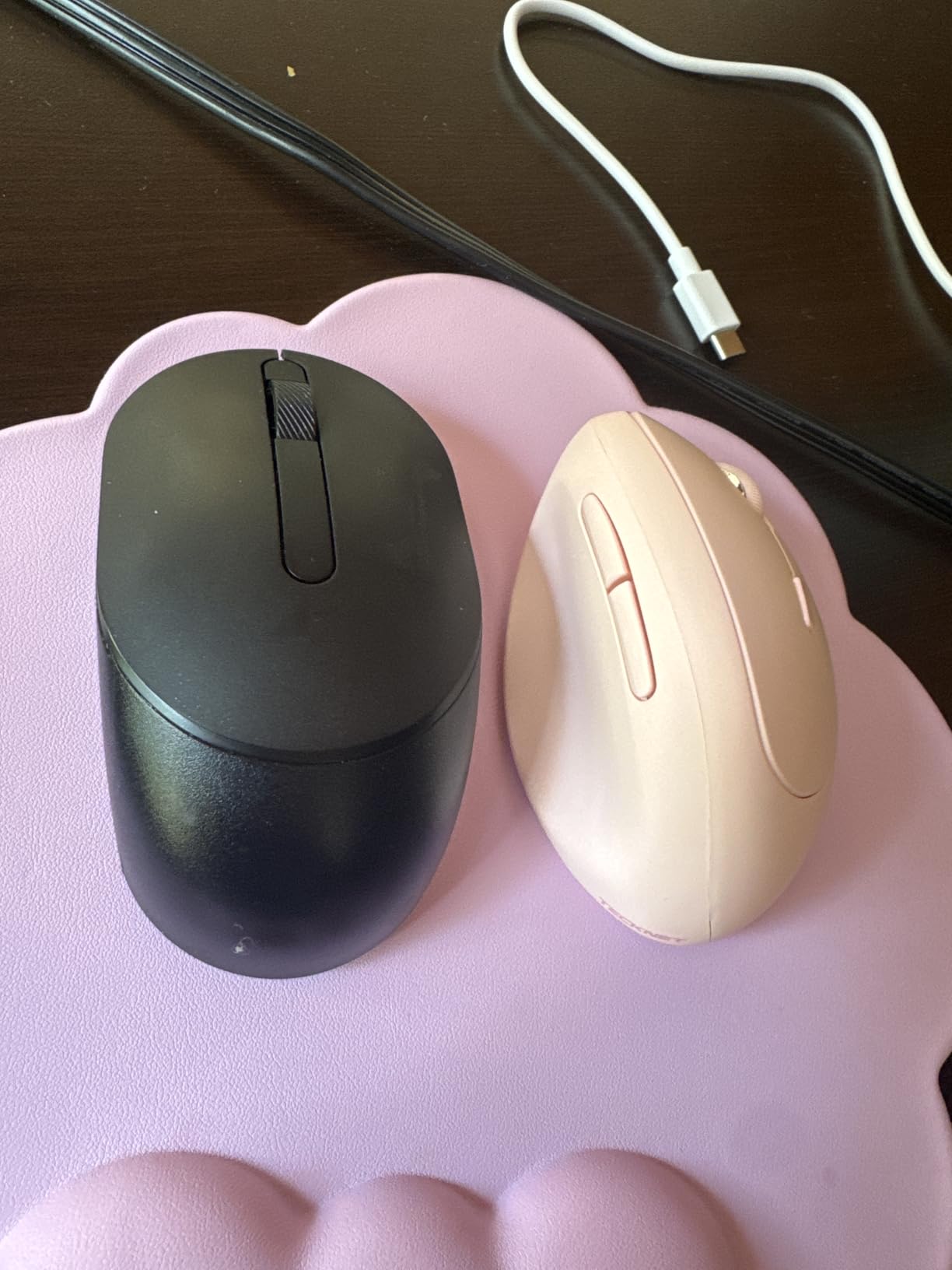 TECKNET Ergonomic Mouse, Bluetooth Wireless Vertical Mouse, Rechargeable Battery customer photo 2