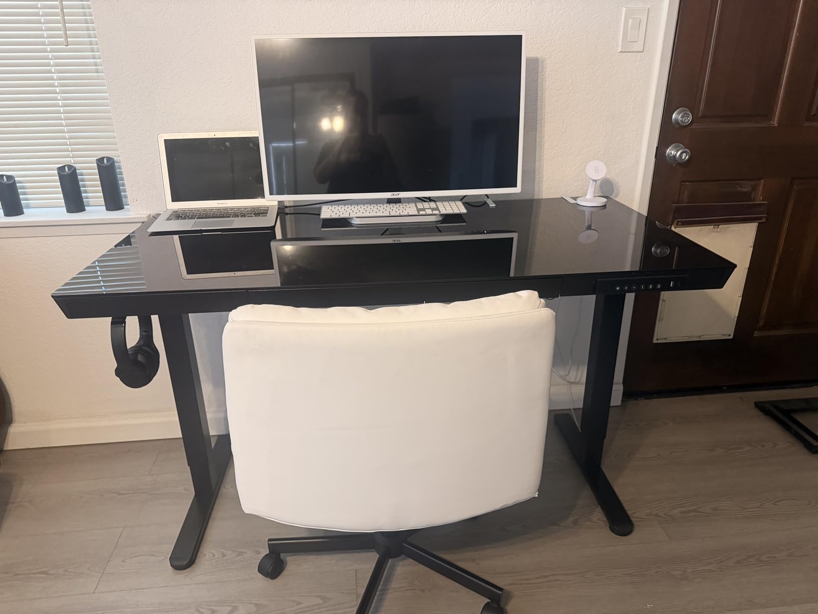 Marsail Glass Standing Desk with Drawer, 48 x 24 inch Electric Standing Desk, Height Adjustable Desk with One-Piece Tabletop & USB Charging Ports, Sit Stand Desk with Storage for Home & Office, White customer photo 1