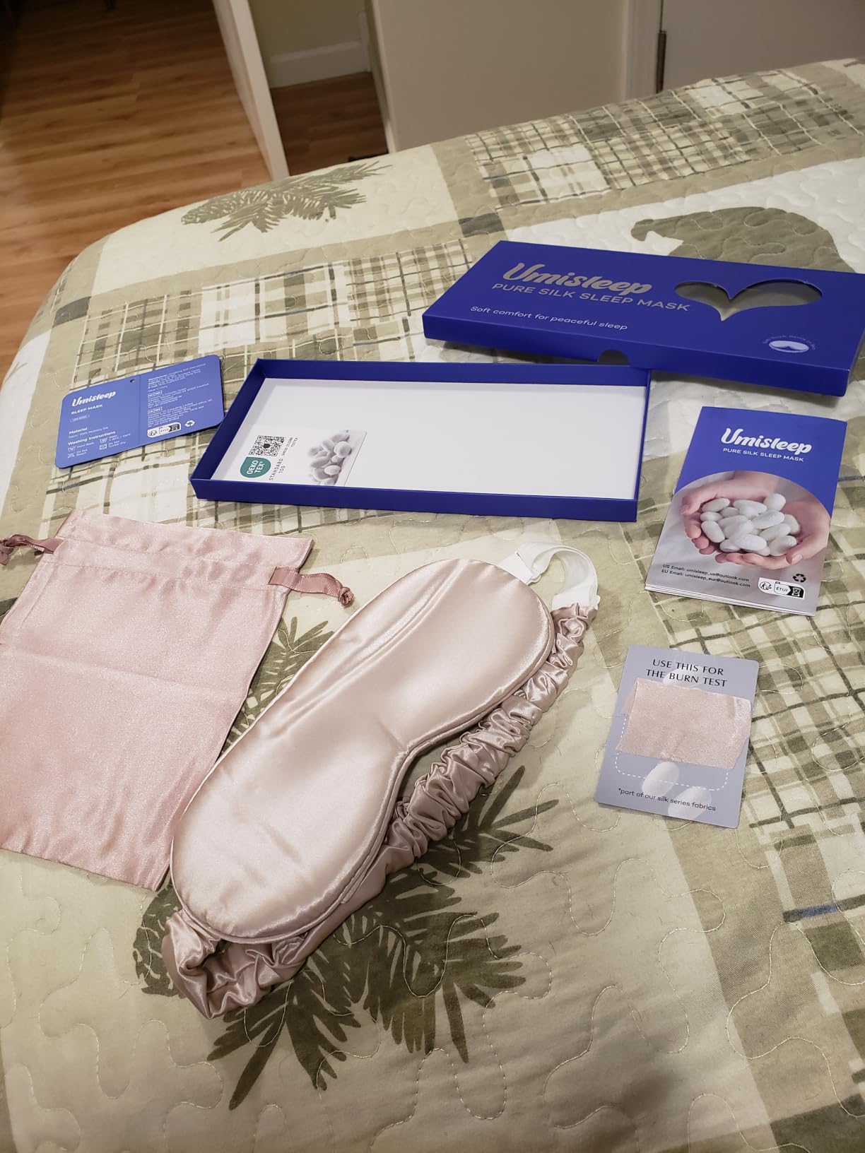 Umisleep Sleep Mask 100% Pure Mulberry Silk, 22 Momme Eye Masks for Sleep | Soft Adjustable customer photo 1
