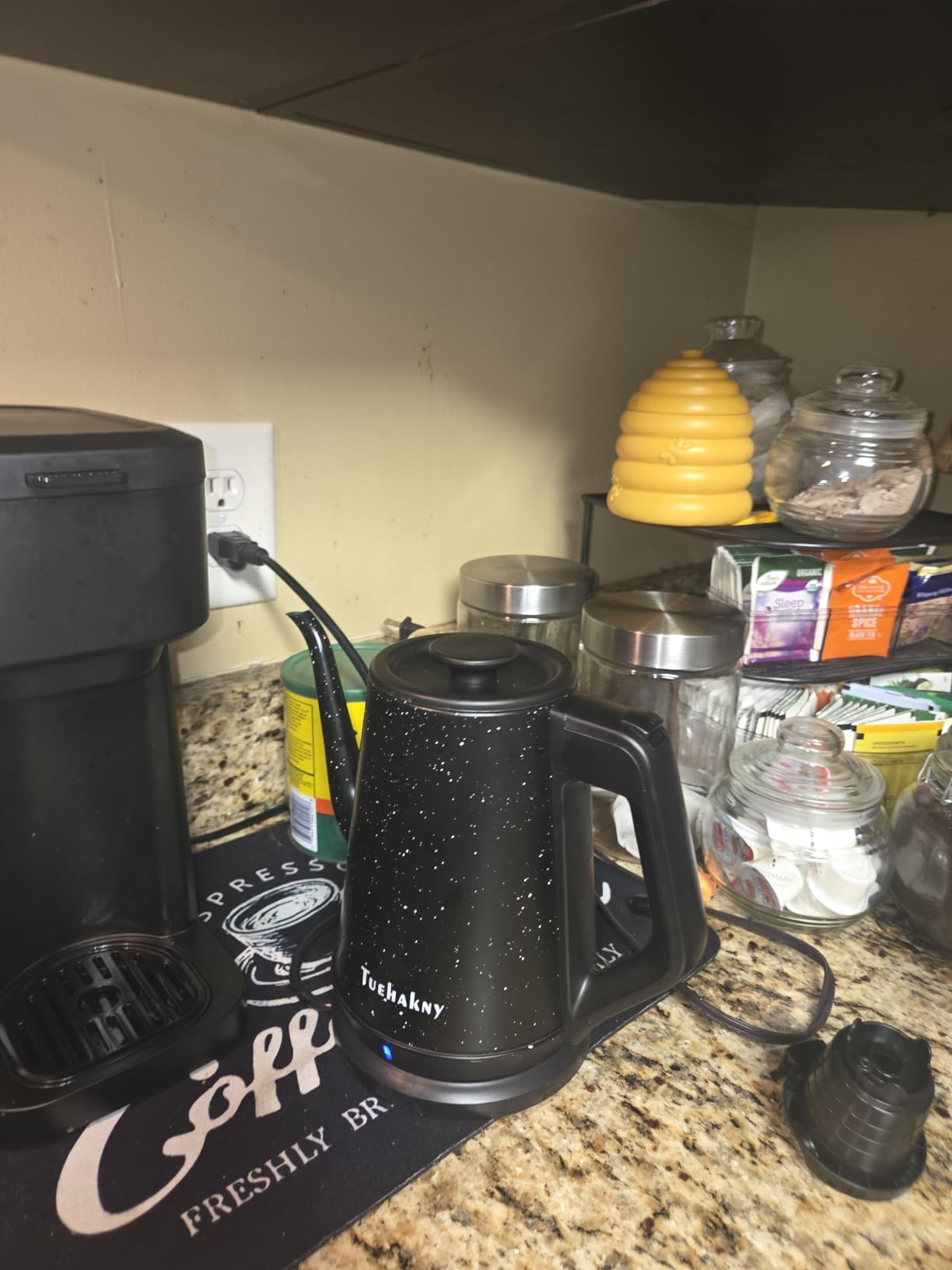 Gooseneck Electric Kettle 1L, 1000W Stainless Steel, Black | Precise Pour Over Coffee & Tea, Auto Shut-Off, BPA-Free, Black Star Design, for Dorm & Office customer photo 1