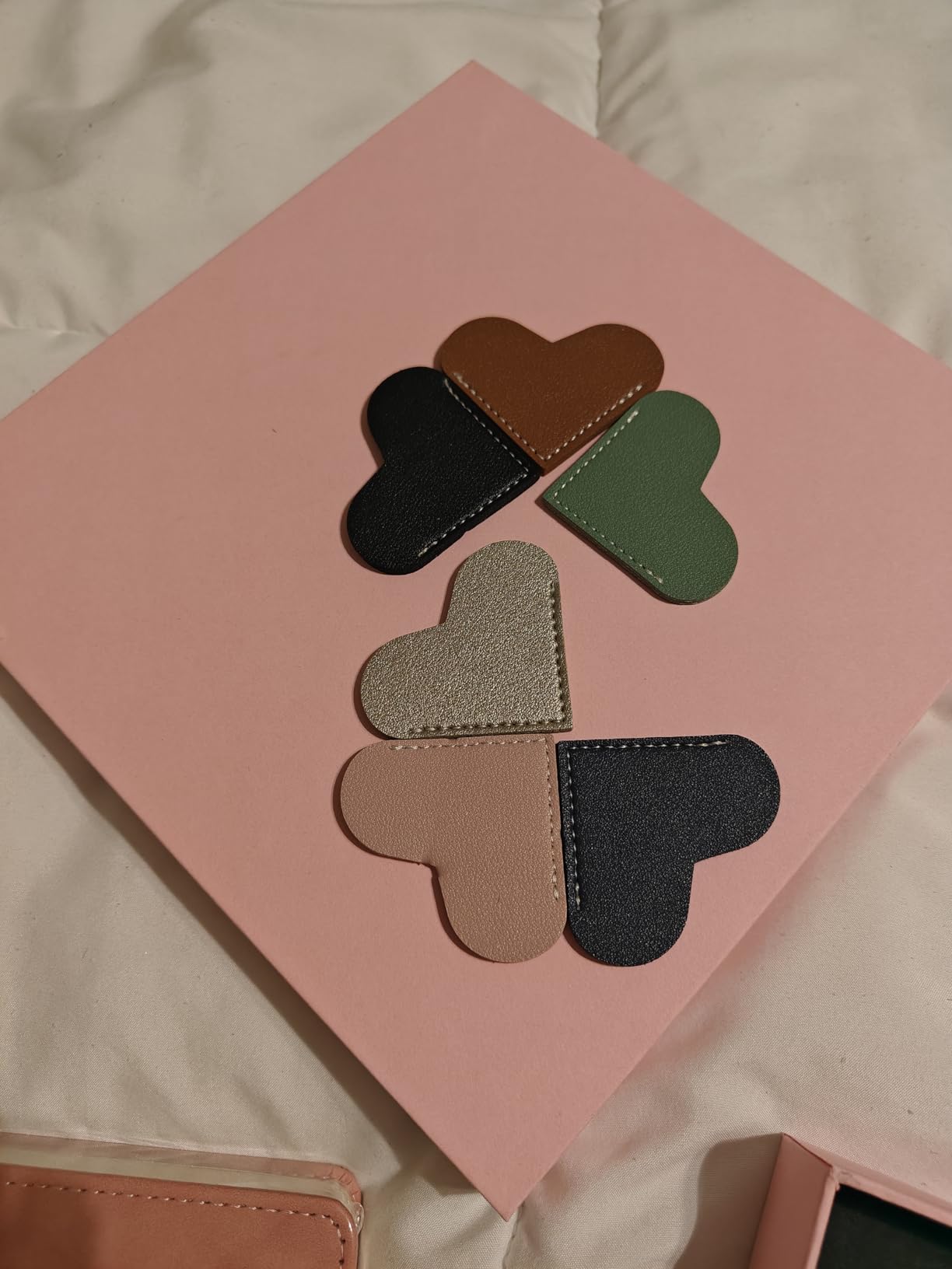 A5 Leather Journal for Women Men, Hardcover Notebook Set with Pen, Pink | 360 Pages 100GSM Lined Paper, Includes 6 Heart Bookmarks, Gift Box & Bag. Birthday, Graduation, Christmas, Appreciation Gifts customer photo 1