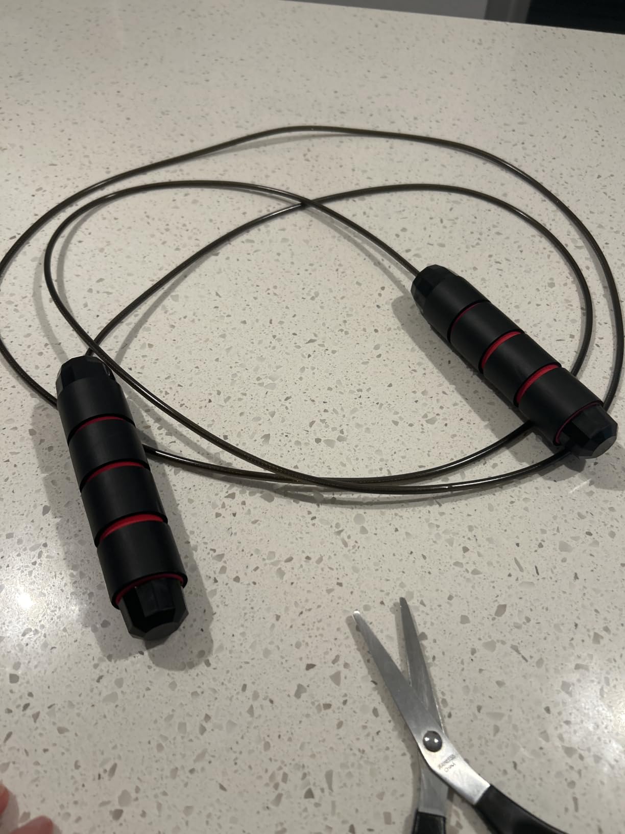 Jump Rope, Tangle-Free Rapid Speed Jumping Rope, adjustable jump rope, suitable for women, men, and children, suitable for home gyms, sports and fitness equipment, and slim figures customer photo 1