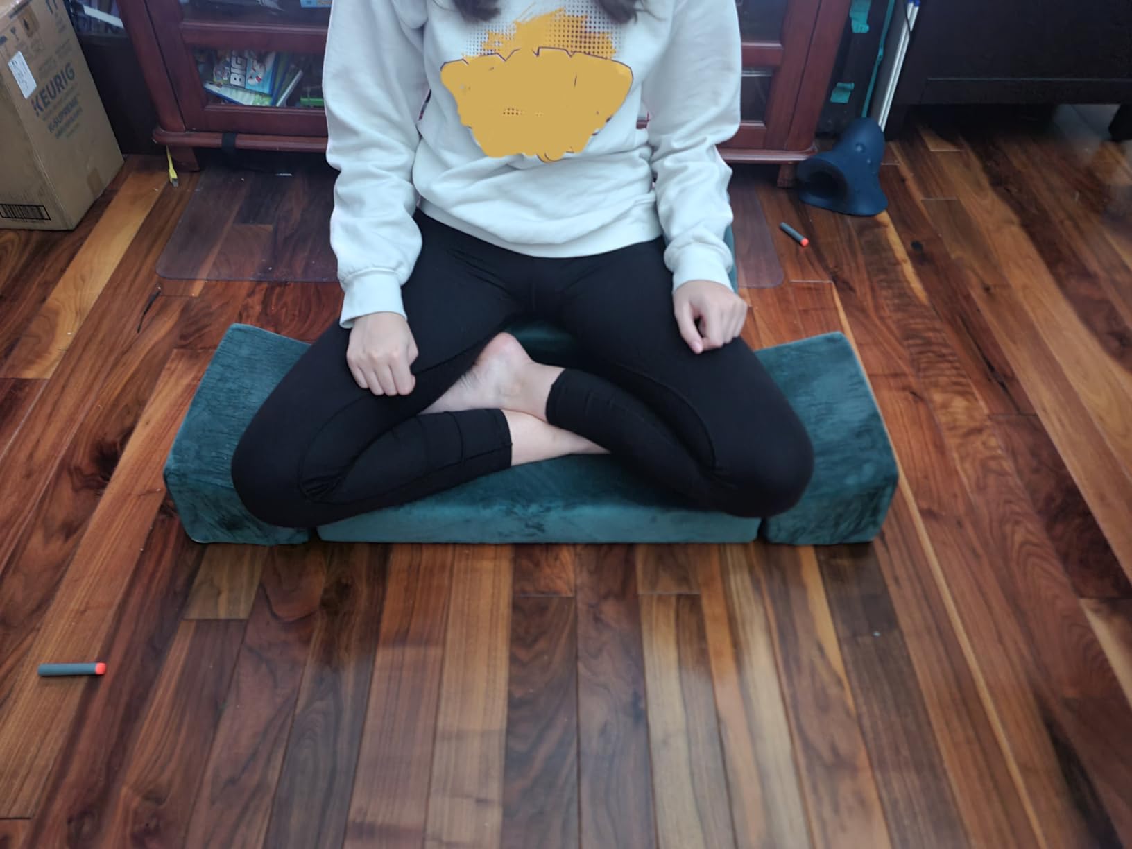 HOMBYS Large Meditation Cushion Foam Meditation Pillows for Sitting on Floor, Yoga Pillow for Adult, Meditation Mat with 2 Knee Cushions and Hip Support - 3 Shapes for Different People customer photo 1