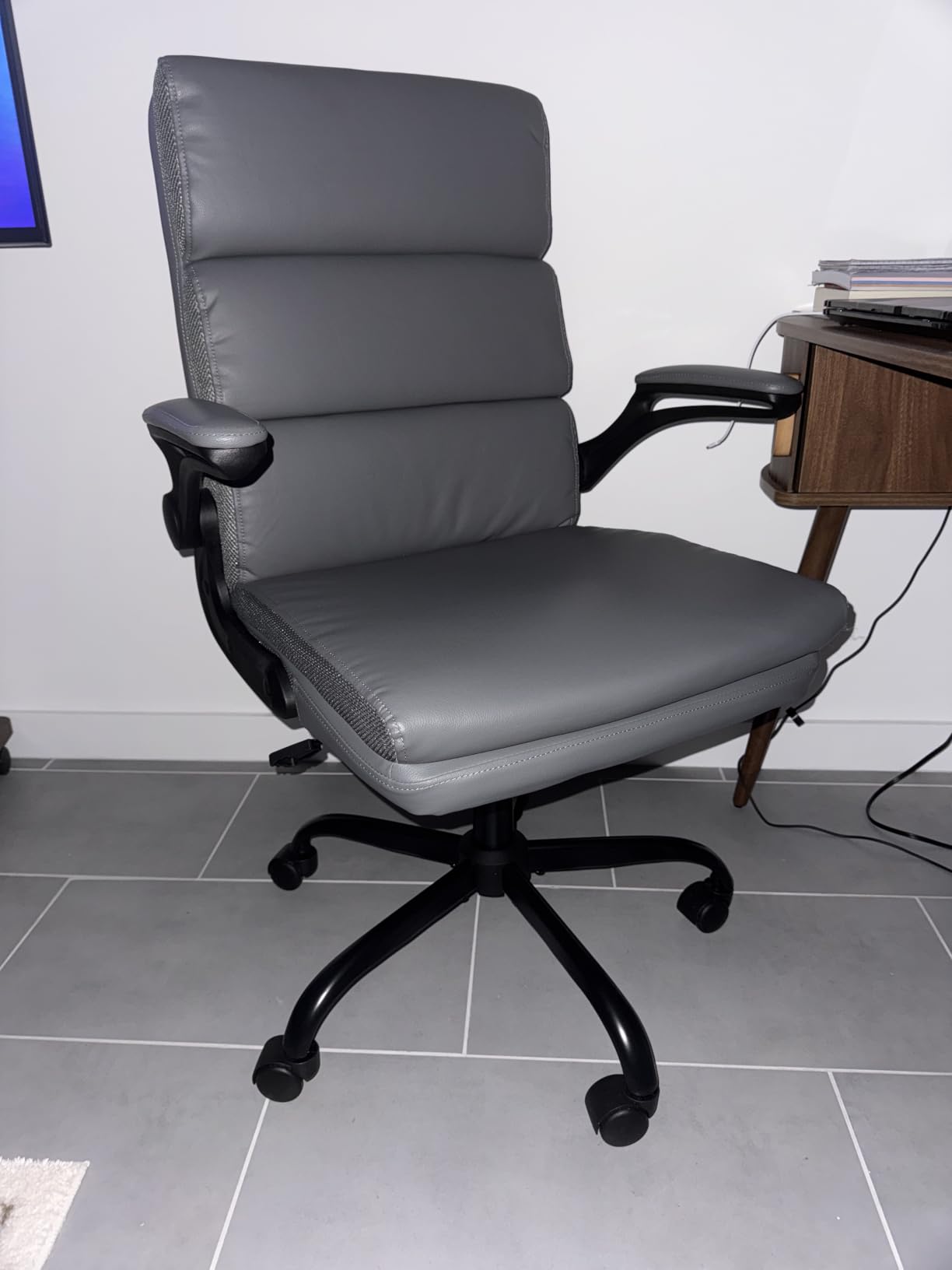 amseatec Small Desk Chair, Comfy Office Chair, Flip-Up Arms for Home | 3-zone mid backrest and dual-layer cushion add comfort; PU upholstery, 90° upright lock, 115° tilt, rocking mode; 300lbs customer photo 2