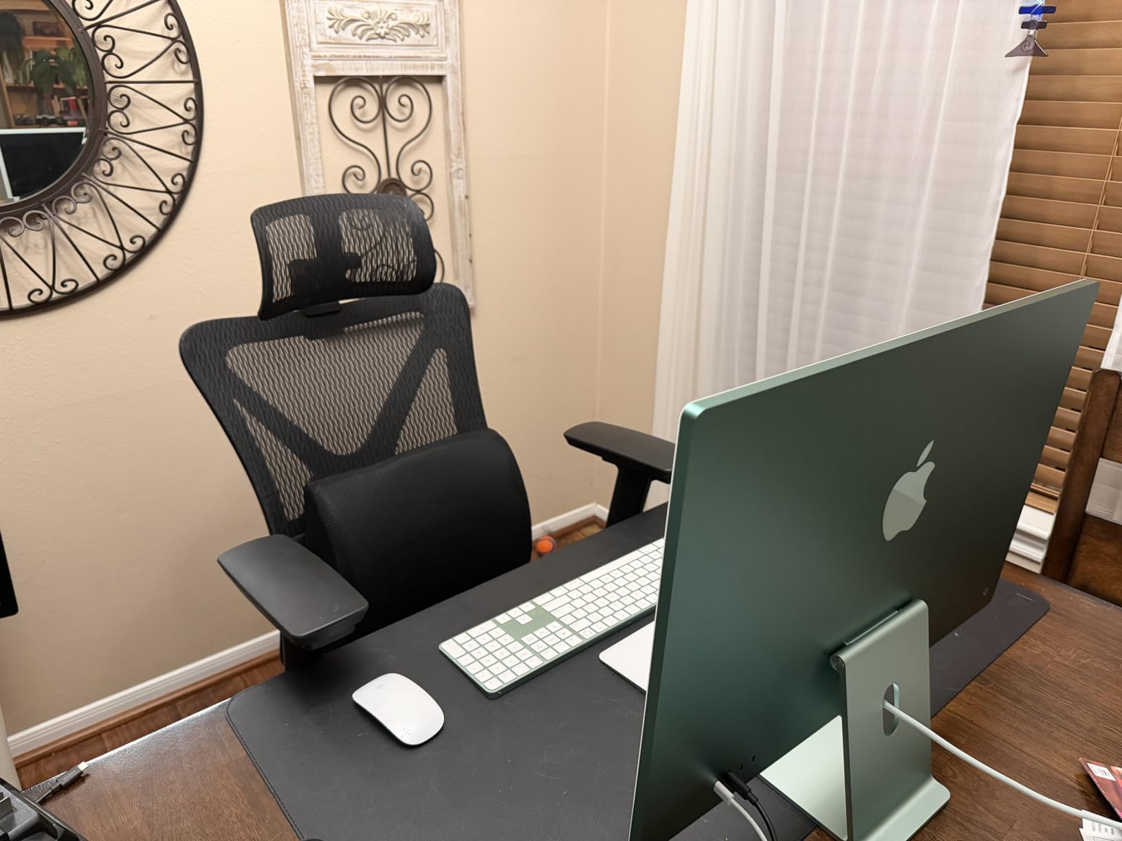 GABRYLLY Ergonomic Office Chair with Footrest, 135° Reclining Desk Chair with Adjustable Lumbar Support,3D Armrest,Headrest & Large Steel Base, 300LBS Heavy Duty Mesh Chair customer photo 2