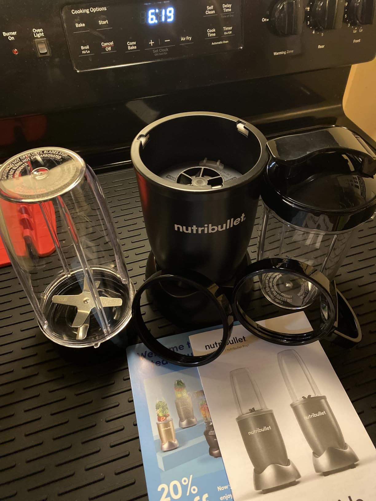 NutriBullet Pro Personal Blender, Shakes, Smoothies, Food Prep, and Frozen Blending, 32 Ounce Cup, 24 Ounce Cup, Flip-top Travel Lid, 900 Watt, Matte White, NB9-0901AW customer photo 1