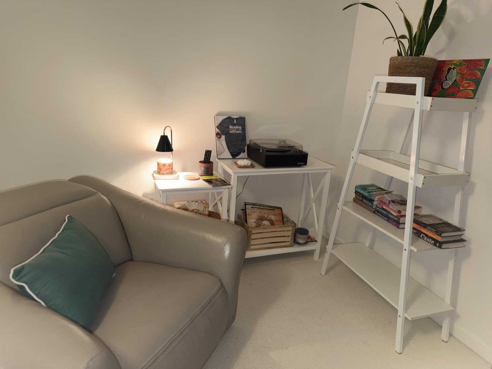 VECELO Book Shelf, 4 Tier Wooden Ladder Bookcase with Metal Frame, Enclosed Edges Combined with Open Display, Decorative and Plant Stand for Living Room/Farmhouse/Bedroom/Home Office-Brown customer photo 1