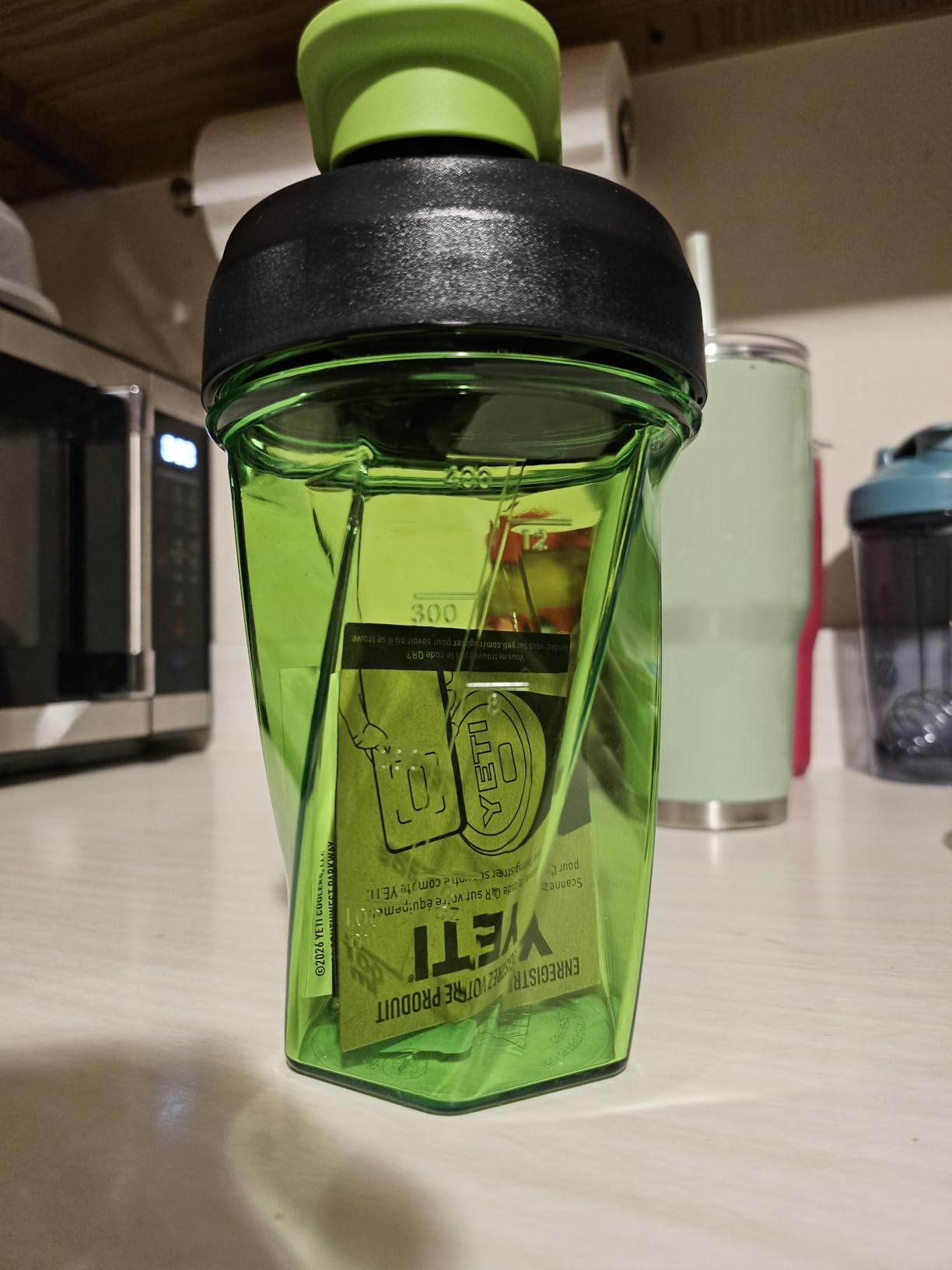 YETI Yonder Helimix Vortex Blender Shaker Bottle 27 oz Charcoal customer photo 1