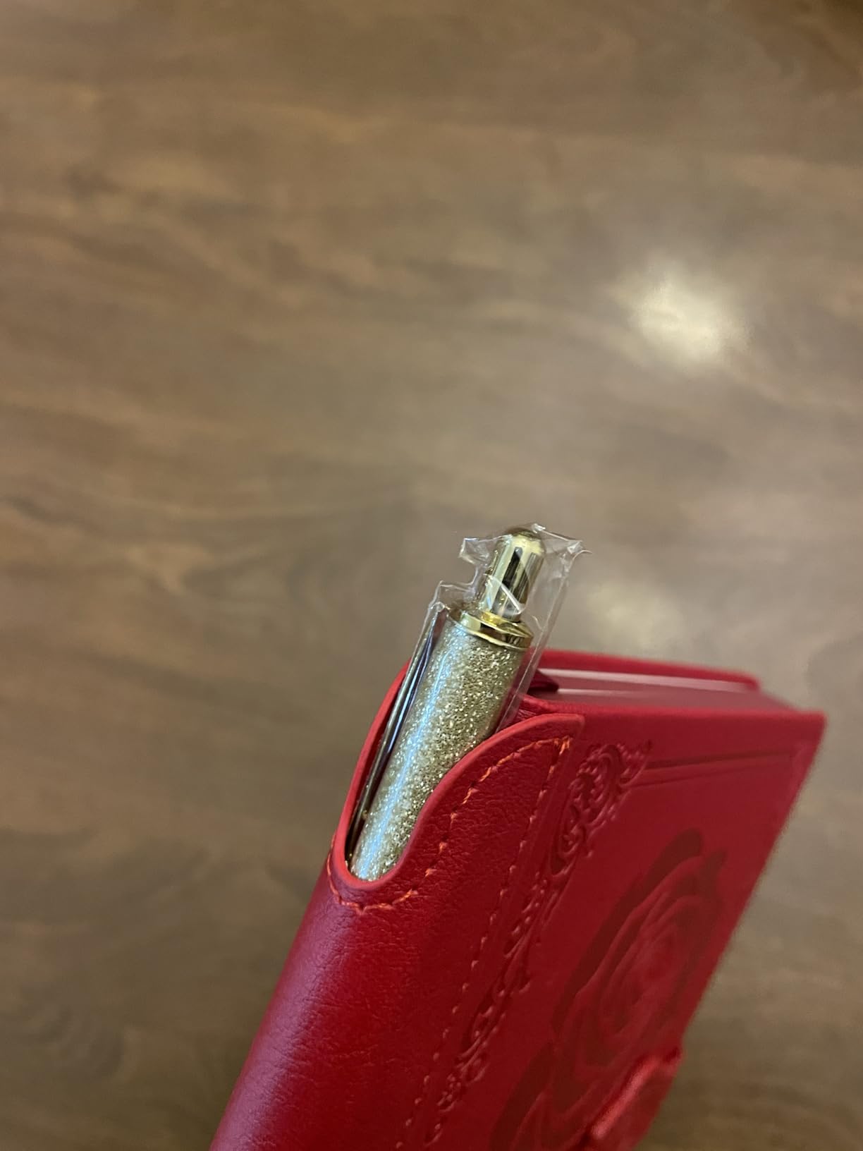 Aocii leather Journal for Women, A5 lined Daily Journal Notebook | Pretty Journaling for Writing, Hardcover Vintage Travel Journals, 224 Pages, Pen included (burgundy) customer photo 2