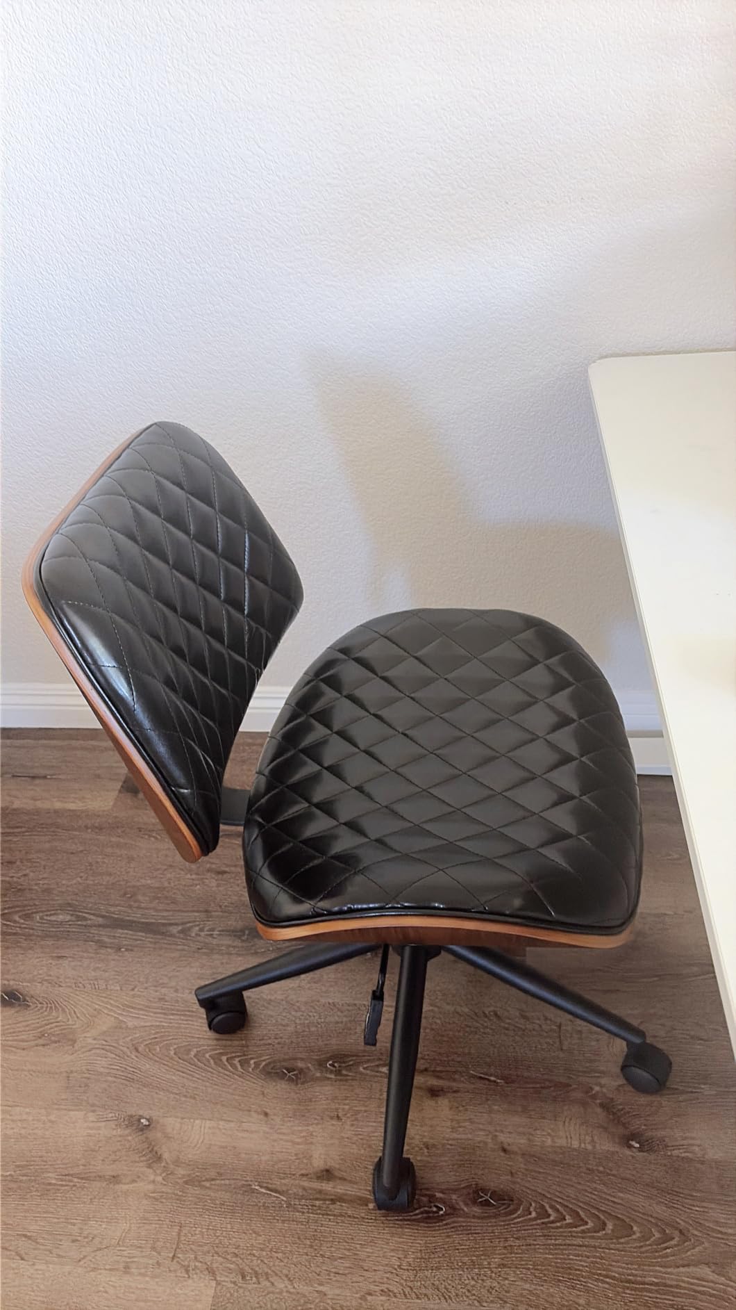 Furnimart Wooden Armless Desk Chair with Wheels, 360° Swivel Faux Leather Vanity Chair for Bedroom, Small Office Computer Task Chair for Home & Compact Spaces (PU White) customer photo 1