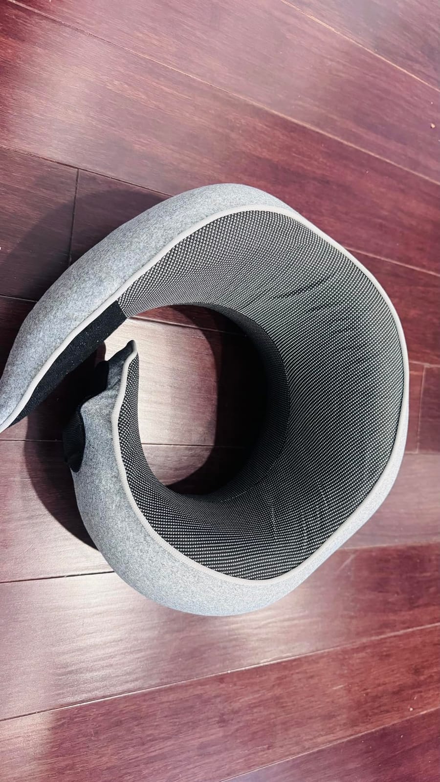Purroch G-Shape Memory Foam Travel Pillow, Medium Gray - 100% Pure Foam Ergonomic Support Neck Pillow for Airplane Flights, Car Trips And Office Naps, Eye Mask and Ear Plugs customer photo 1