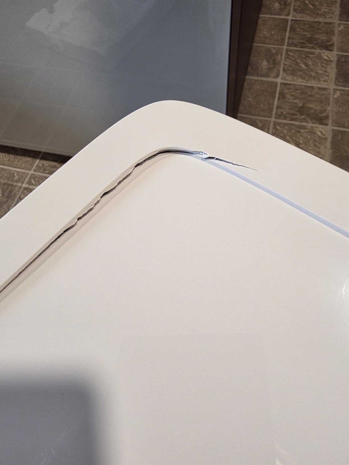 Midea 4,500 Sq. Ft. Dehumidifier With Pump Included, 50 Pint - Ideal For Basements, Large & Medium Sized Rooms, And Bathrooms (White) customer photo 2