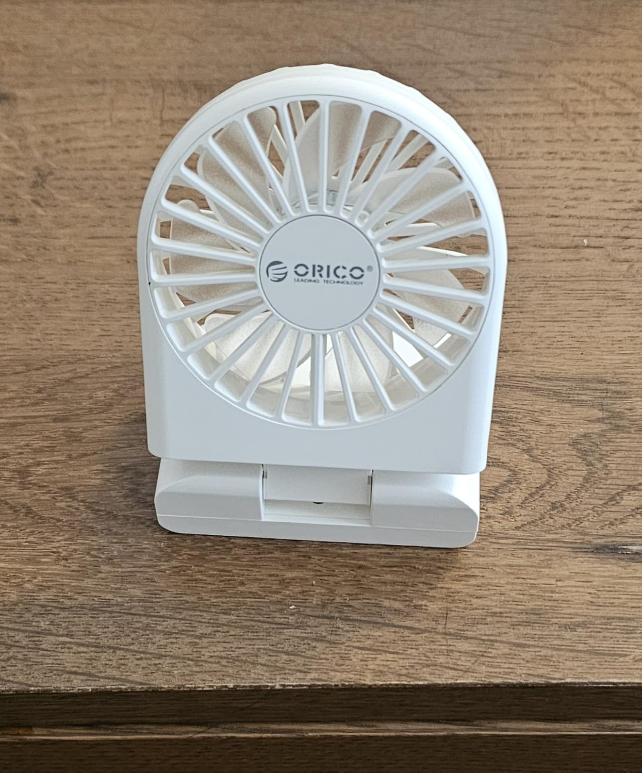 ORICO Portable Neck Fan, Ultra-Lightweight Hands-Free Fan with Battery Operated, 3 Speeds, 7H Runtime, Foldable Desk Fan for Travel, Office, Commute -ReFAN White customer photo 2